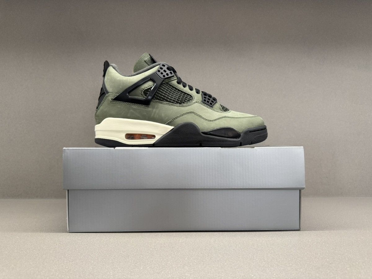 Jordan Brand × Undefeated Jordan 4 Retro OG SP Undefeated 2025 Size US 9 / EU 42 - 3 Thumbnail
