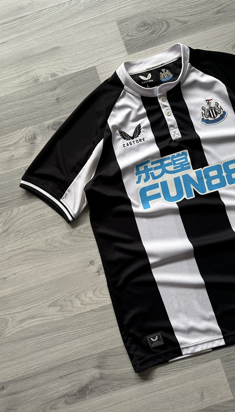Castore Jersey Castore FC Newcastle United Size US L / EU 52-54 / 3 - 2 Thumbnail