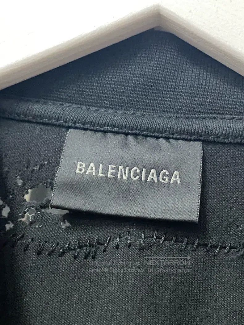 Balenciaga Balenciaga Distressed Vintage Short Sleeve Size US S / EU 44-46 / 1 - 5 Thumbnail