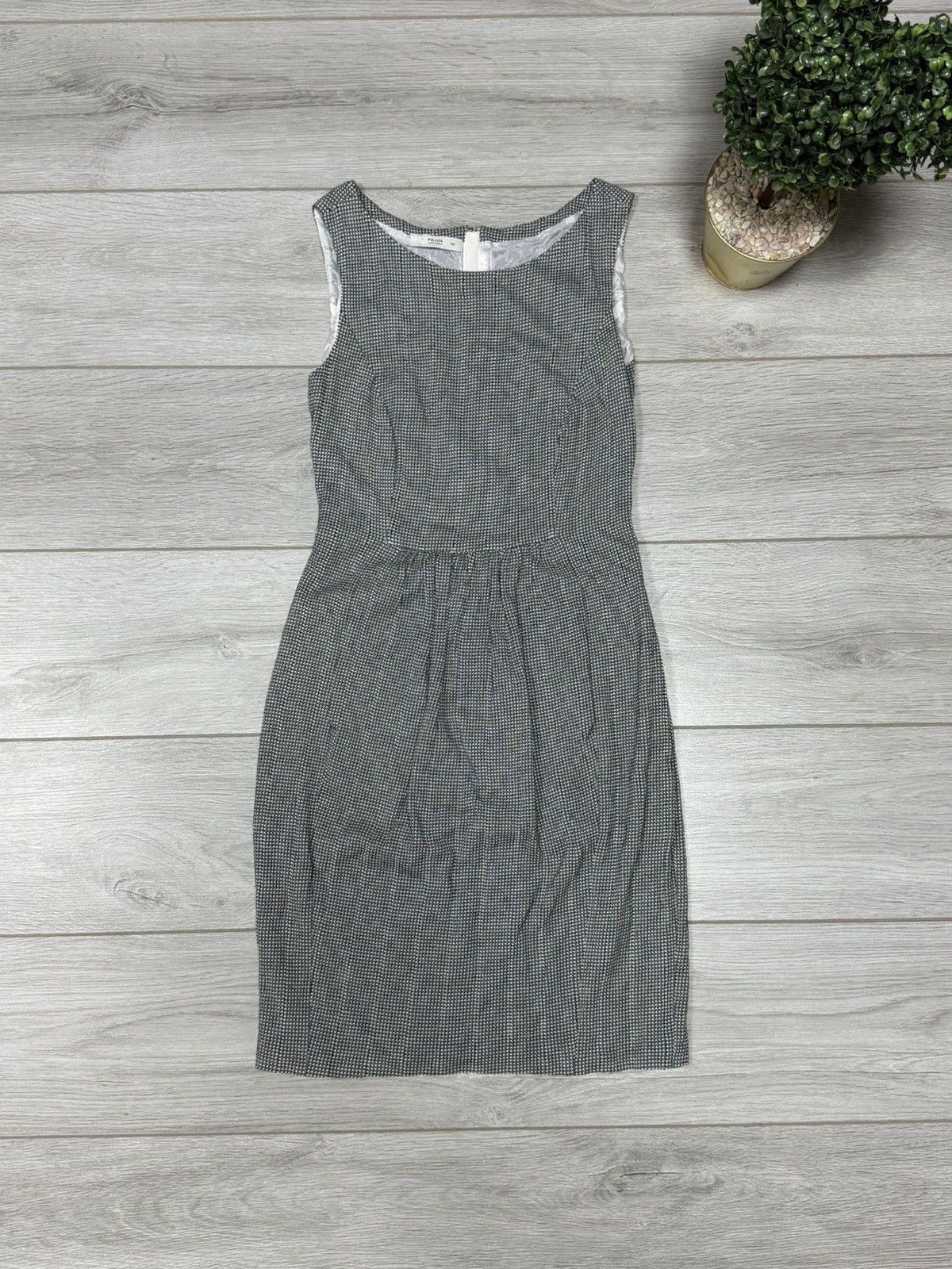 Prada Prada italy dress zip patterns Size M / US 6-8 / IT 42-44 - 1 Thumbnail