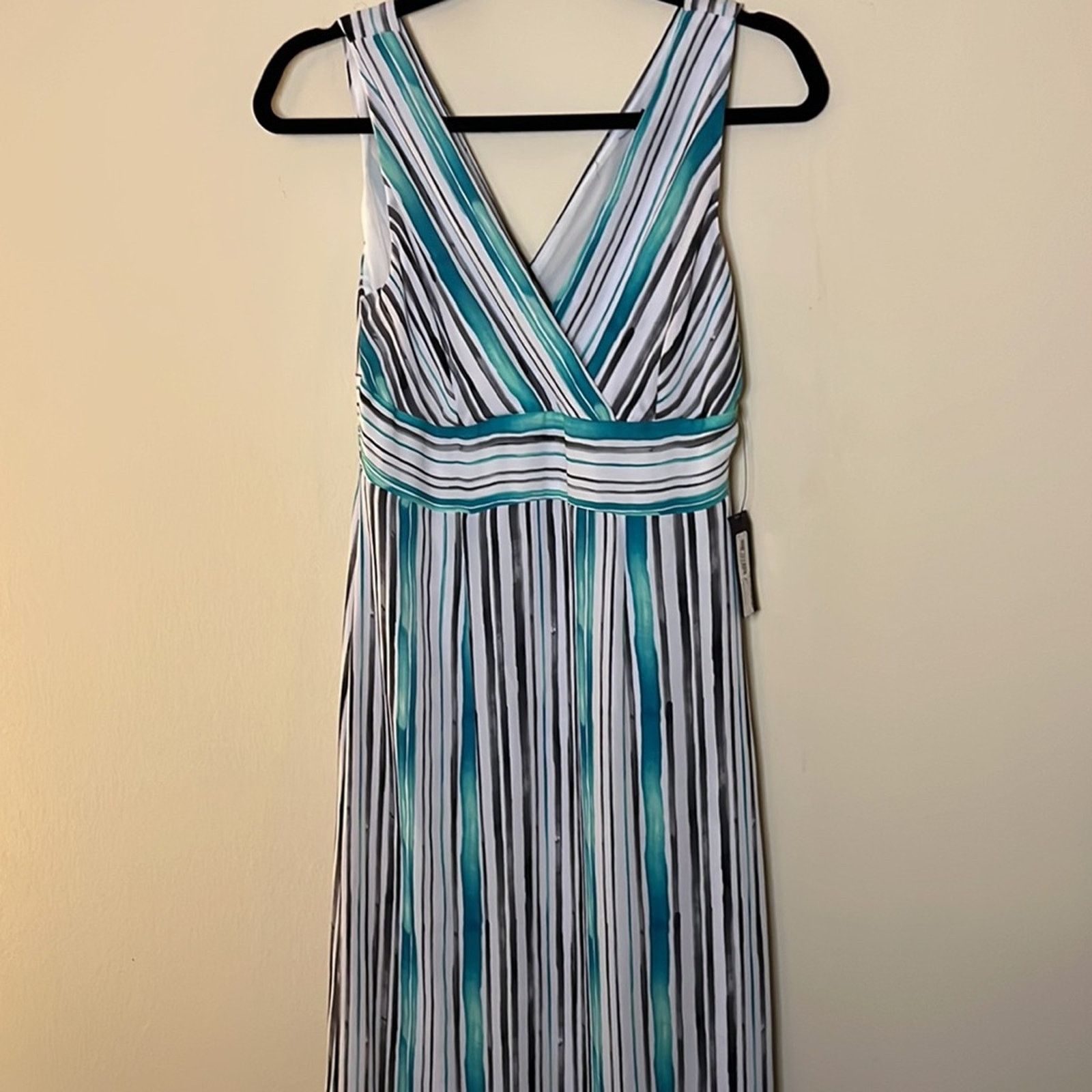 Worthington Worthington Sleeveless V-Neck Striped Maxi Dress Size 6 Size M / US 6-8 / IT 42-44 - 3 Thumbnail