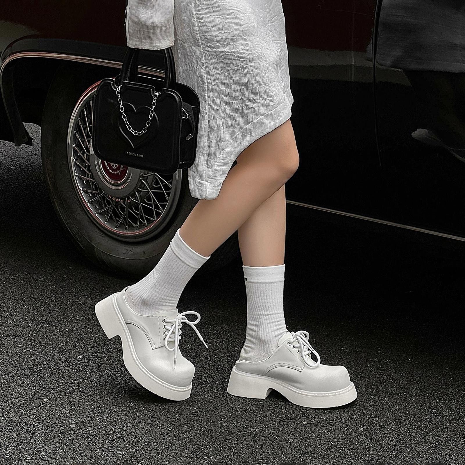 Vintage Round Toe White Platform Lace-Up Shoes Size US 9 / EU 42 - 4 Thumbnail