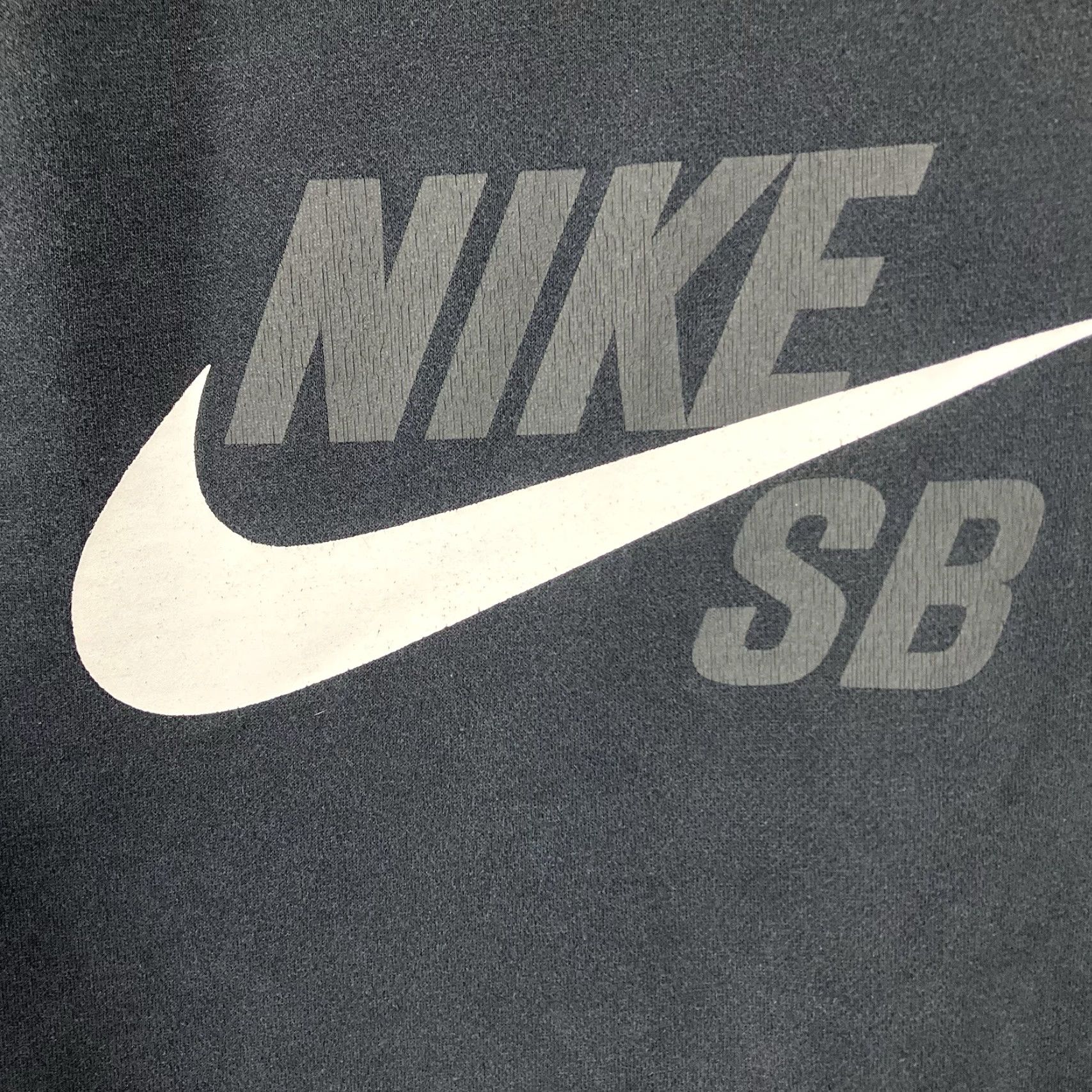 Nike Nike SB Enigma Sweatshirt Mens L Black Round Neck Pullover Graphic Print Embroidered Logo 2018 Skating City Classic All Seasons Sweatshirt Size US L / EU 52-54 / 3 - 3 Thumbnail