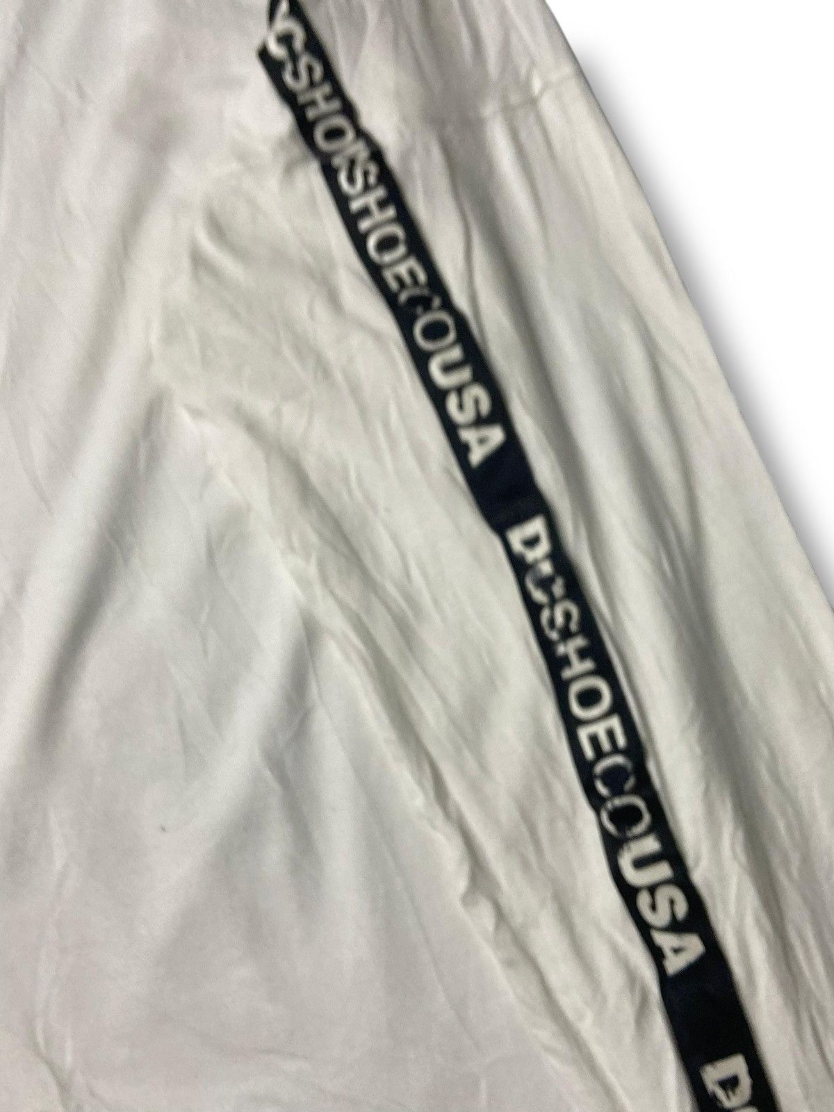 Japanese Brand DC SHOES USA Back Linetape Drop Long Sleeve Shirt (142) Size US XL / EU 56 / 4 - 4 Thumbnail