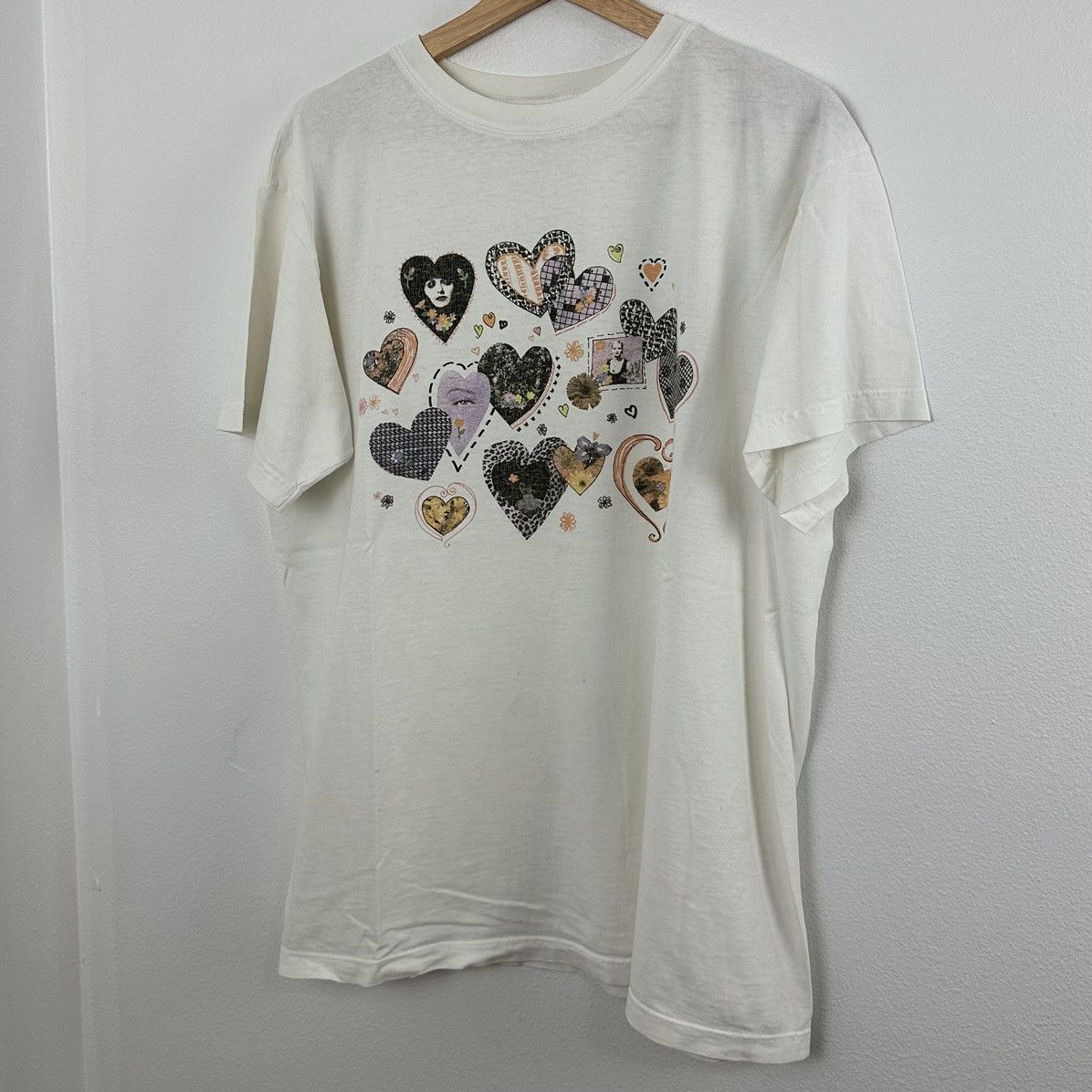Vintage Vintage Heart T Shirt L 1990s Rapizzi Size US L / EU 52-54 / 3 - 2 Thumbnail
