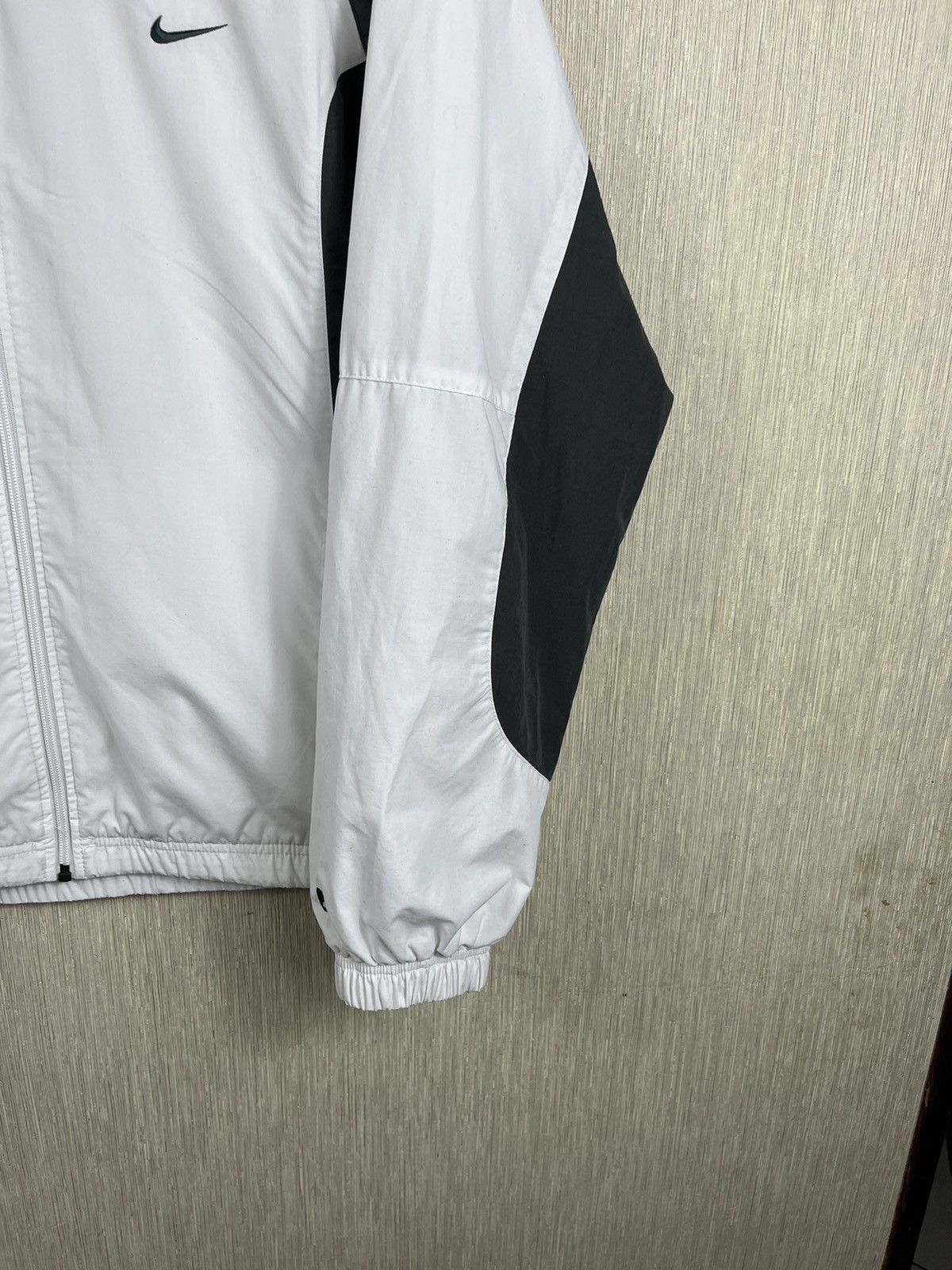 Nike × Vintage Vintage Nike athletic dept y2k nylon windbreaker jacket Size US L / EU 52-54 / 3 - 6 Thumbnail