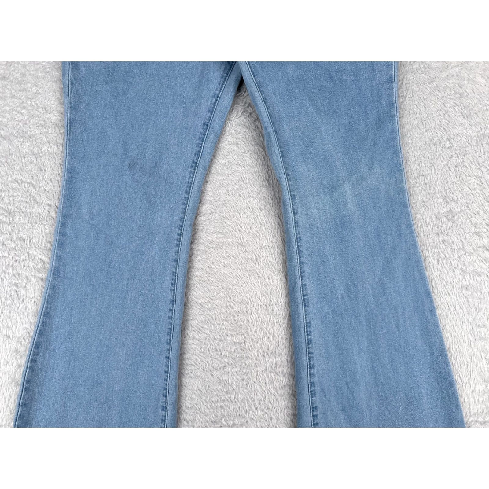 Vintage Jeans Womens 29 Blue Denim Wide Flare High Rise Light Wash Cotton Blend 29x30 Size 29" - 3 Thumbnail
