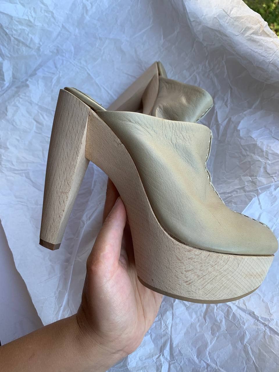 Other Maurizio Pecoraro beige leather heels on wooden platform Size US 8 / IT 38 - 4 Thumbnail