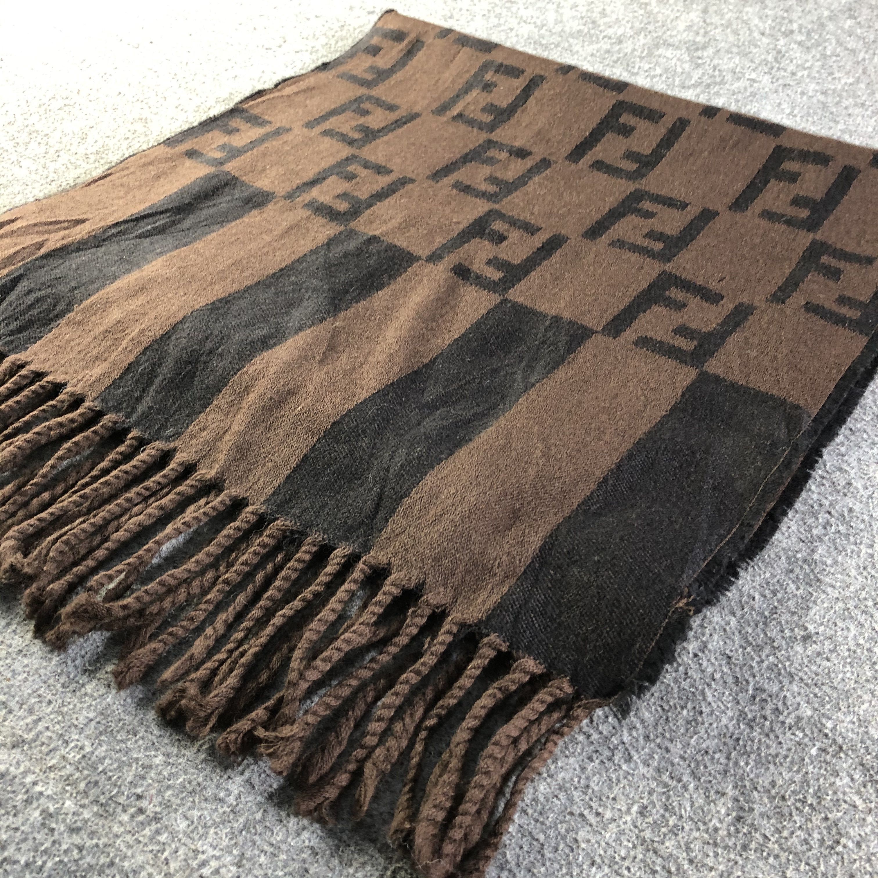 Fendi Fendi Scarf / Muffler / Neckwear P557 Size ONE SIZE - 5 Thumbnail