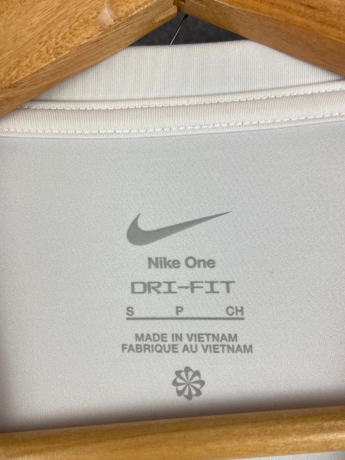 Nike Nike tee vintage 90s Y2K sportswear swoosh streetwear S Size US S / EU 44-46 / 1 - 3 Thumbnail
