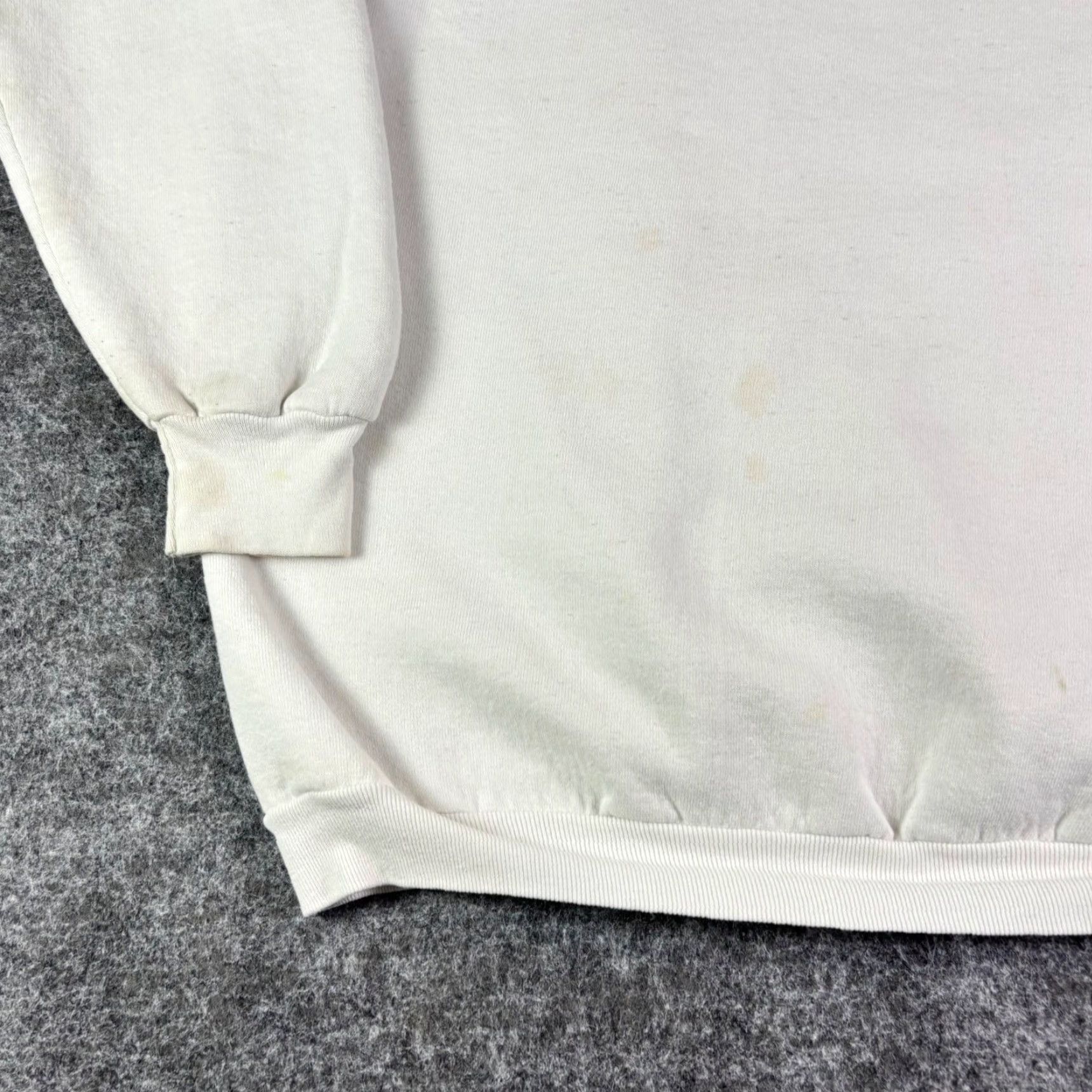 Vintage VINTAGE White Raglan Sleeve Sweatshirt Basic Crewneck Pullover 90s USA Large Size US L / EU 52-54 / 3 - 6 Thumbnail