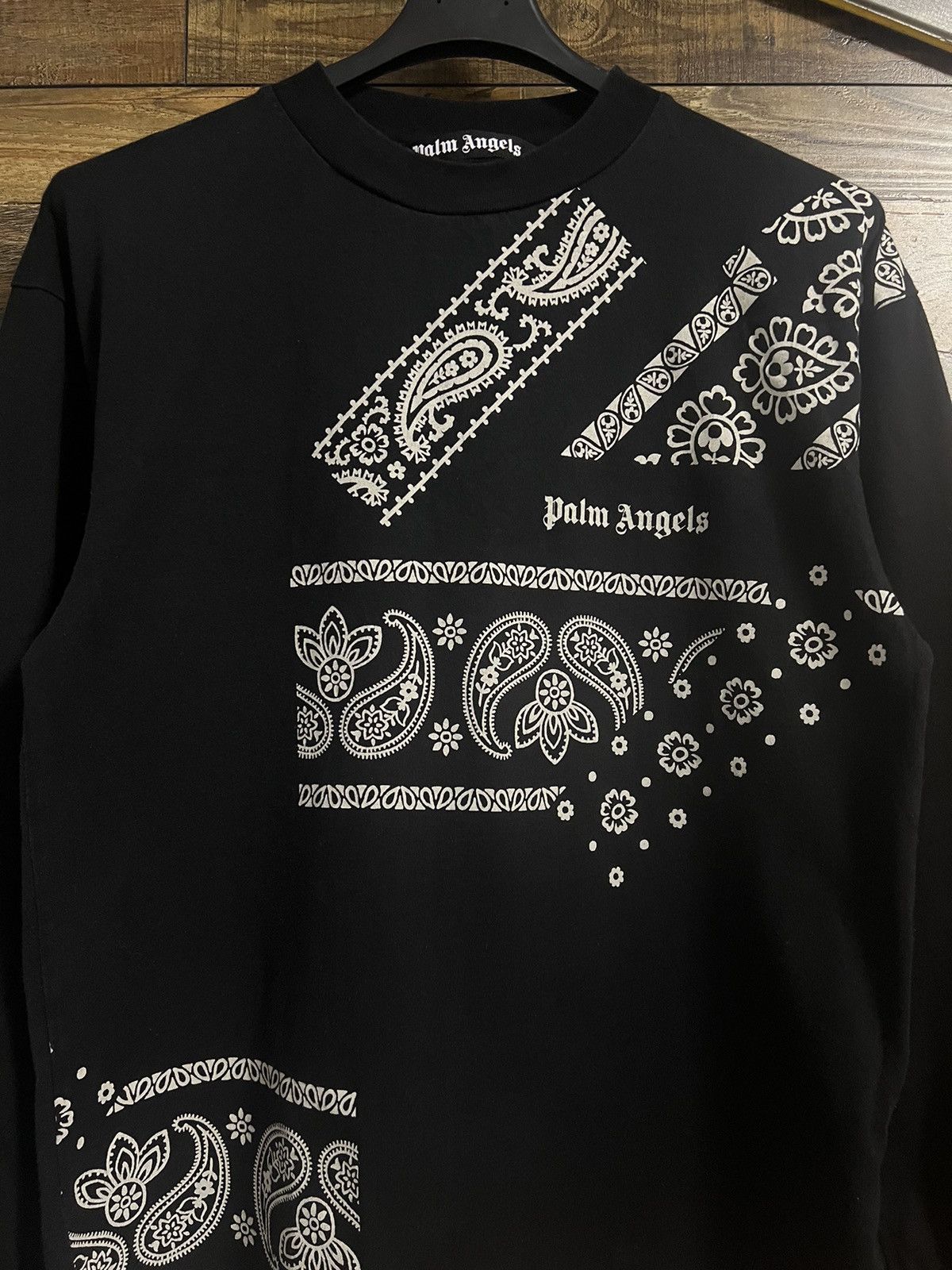 Palm Angels PALM ANGELS Bandana Paisley Logo Printed Long Sleeve Tee Size US S / EU 44-46 / 1 - 4 Thumbnail
