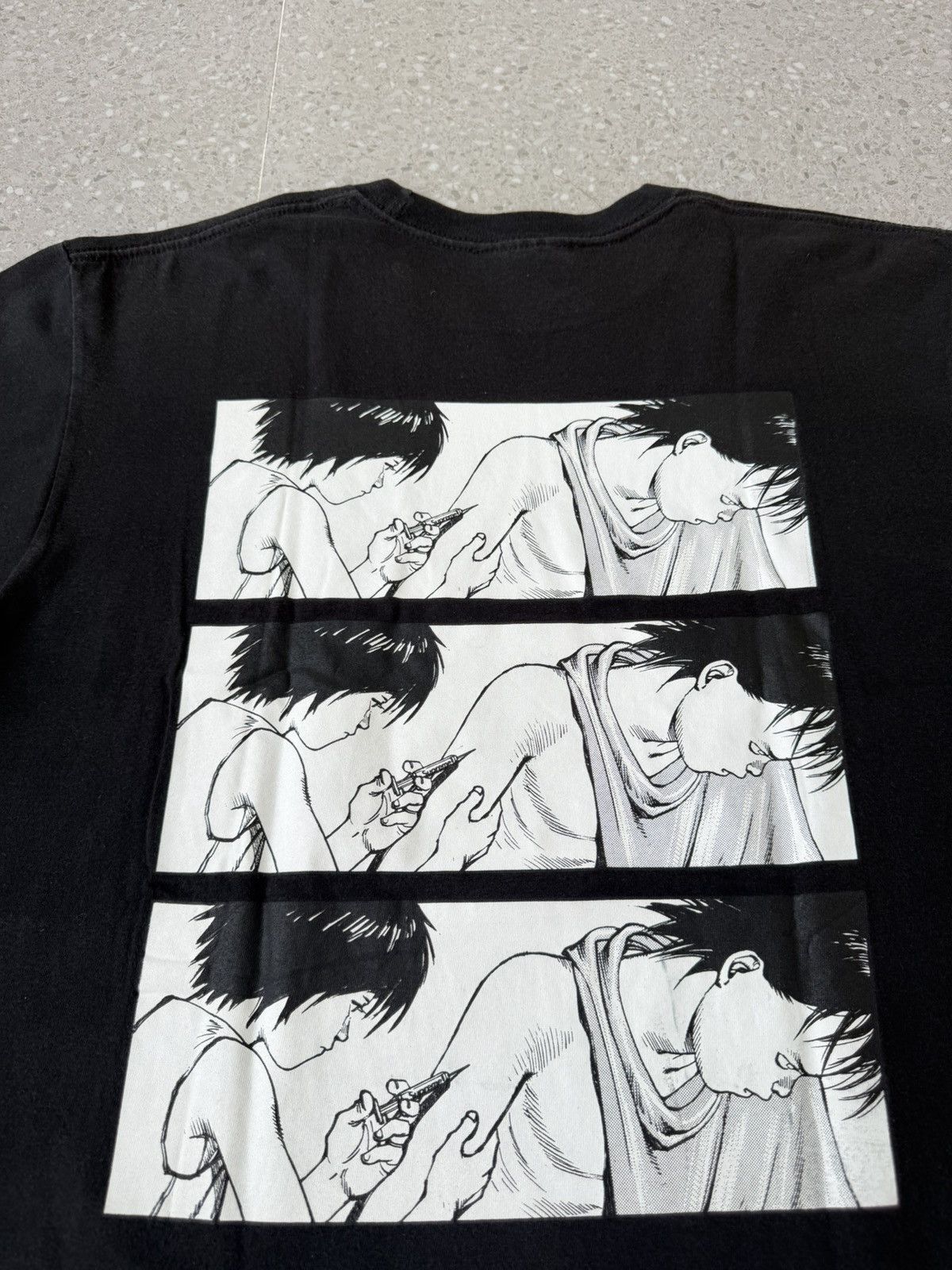 Supreme Supreme Akira Syringe tee FW17 Size US L / EU 52-54 / 3 - 1 Thumbnail