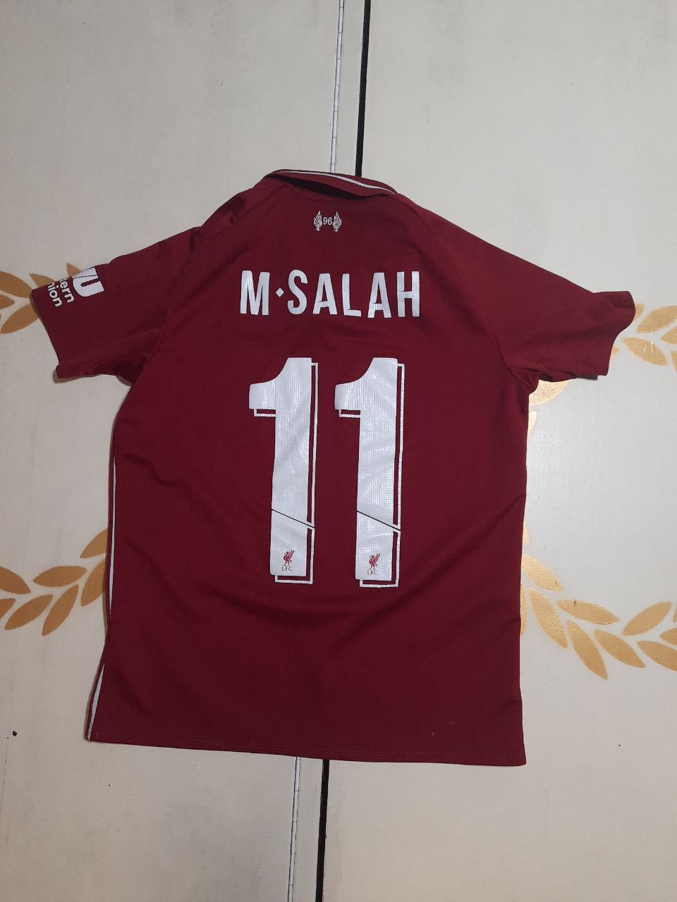 New Balance New Balance Liverpool Jersey 11 M.Salah 2018-19 kids size XL Size US S / EU 44-46 / 1 - 1 Thumbnail