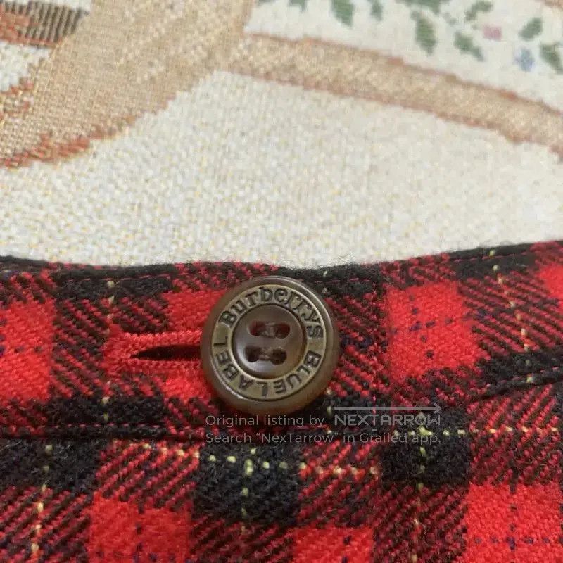Burberry Burberry Red Wool Women's Skirt. Size 26" / US 2 / IT 38 - 2 Thumbnail