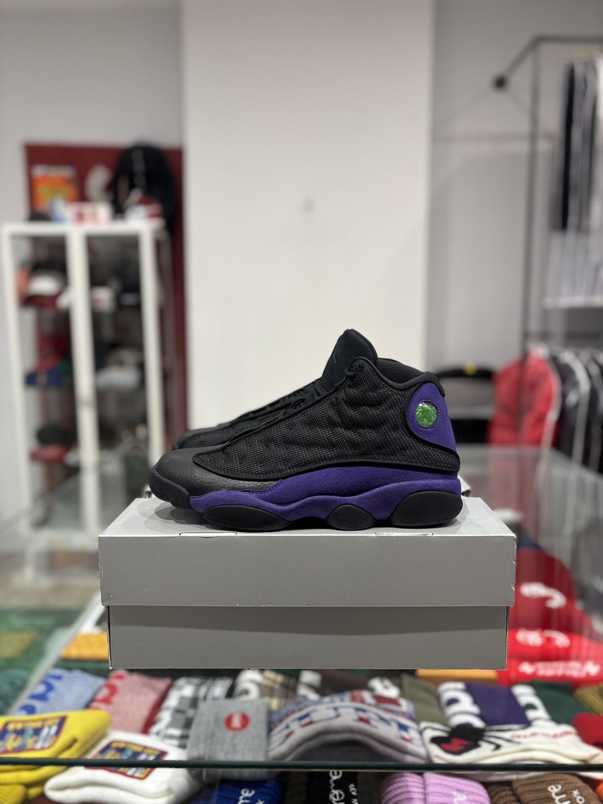Jordan Brand Jordan 13 Court Purple Size: 10.5 Size US 10.5 / EU 43-44 - 2 Thumbnail