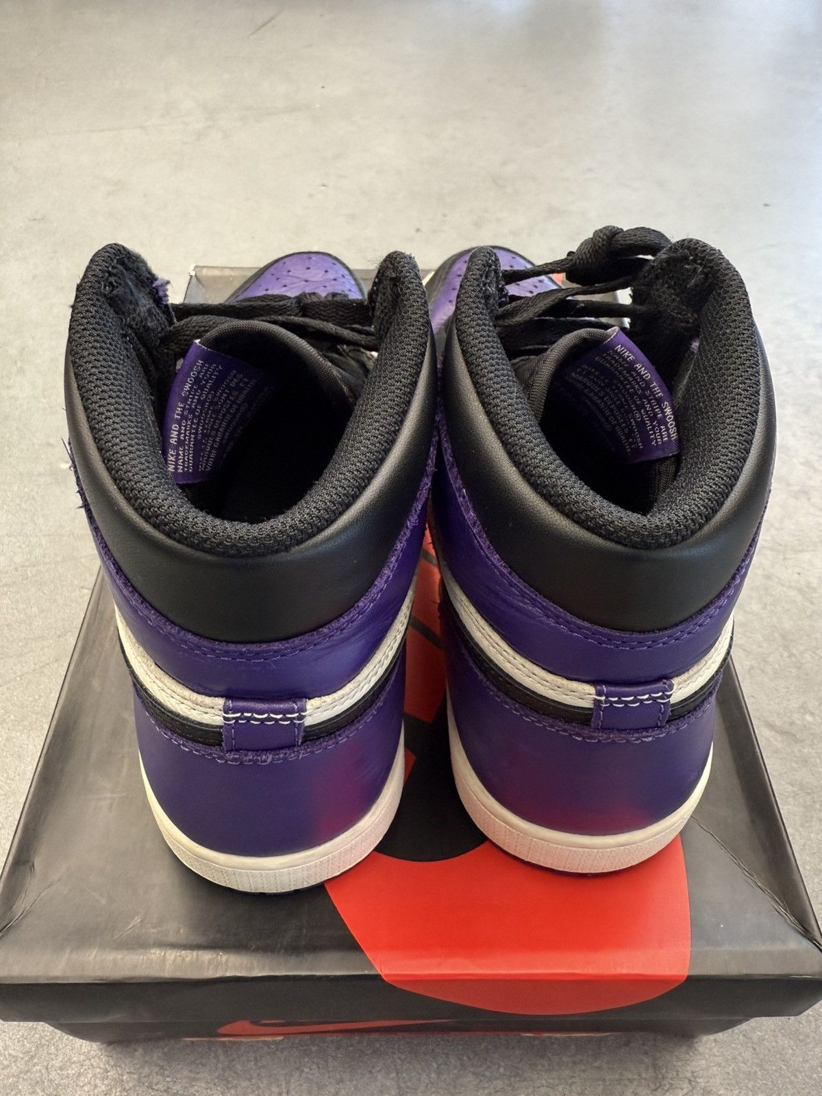 Jordan Brand 2018 Air Jordan 1 Retro High Court Purple Size US 10 / EU 43 - 6 Thumbnail