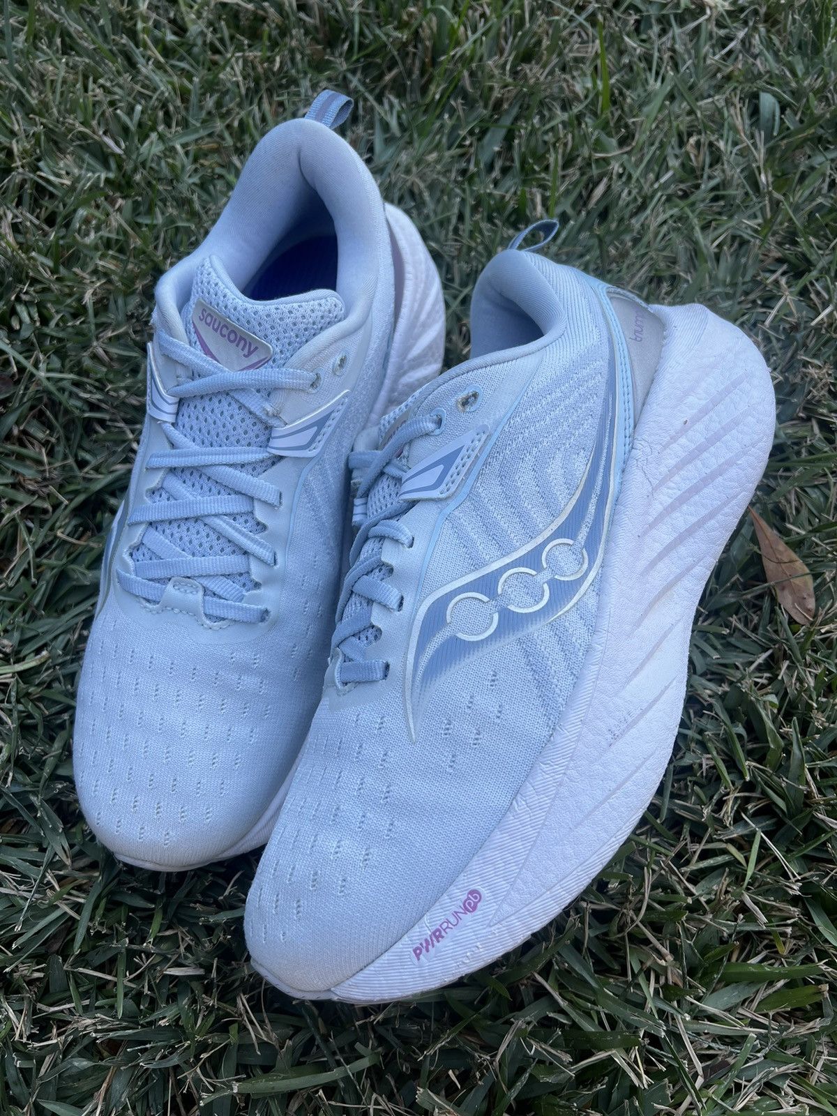 Saucony CLEAN Saucony Triumph 22 size 9.5 Womens shoes Light Blue Size US 9.5 / IT 39.5 - 1 Thumbnail