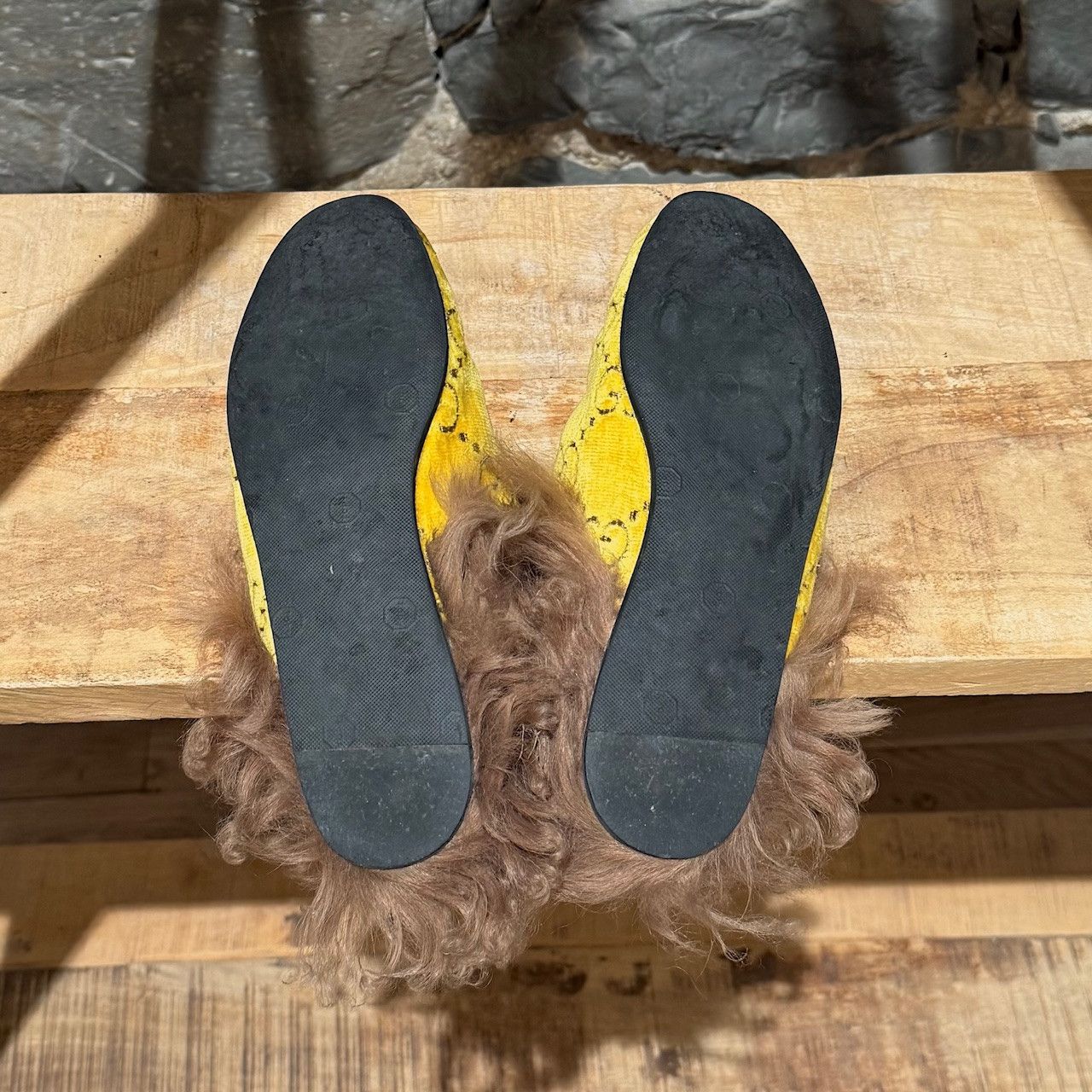 Gucci Gucci Yellow Velvet GG Princetown Fur-lined Slippers Mules Size US 8.5 / IT 38.5 - 7 Thumbnail