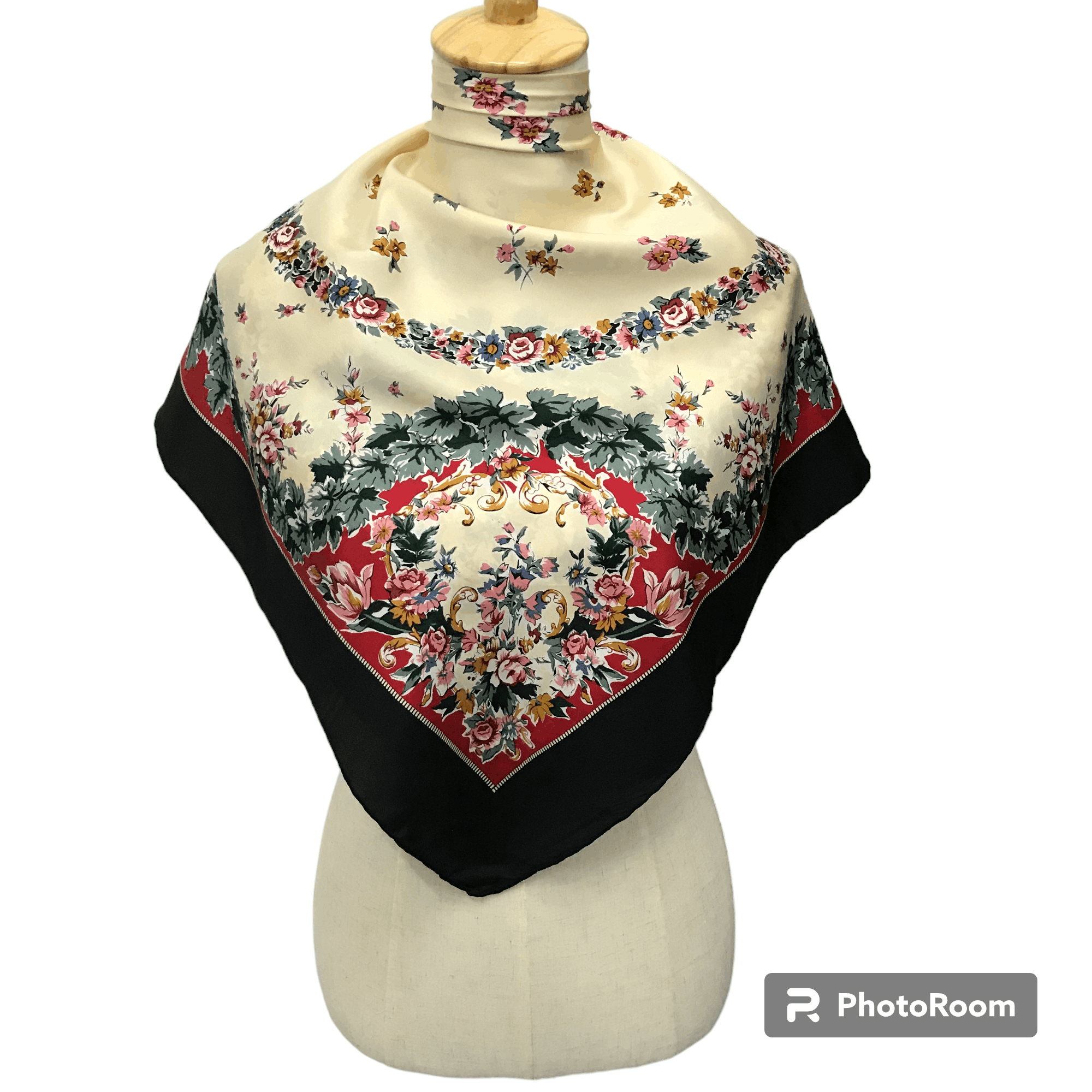 Vintage Vintage Luxury Floral Silk Scarf M69 Size ONE SIZE - 1 Thumbnail