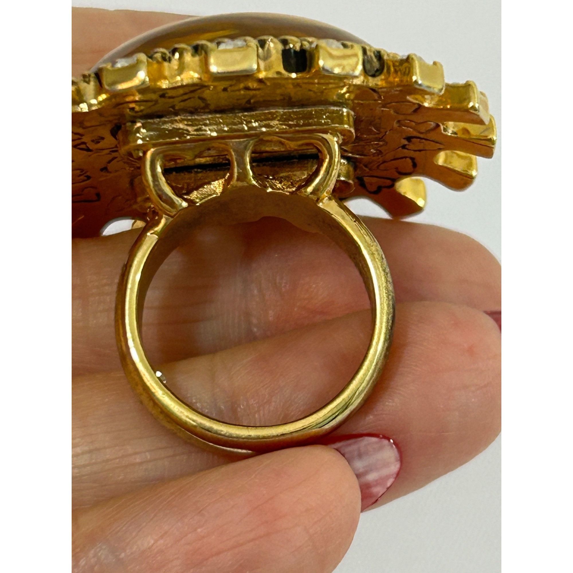 Betsey Johnson Betsy Johnson Tea Party Fashion Ring Vtg 7 Lucite Crystals G Size ONE SIZE - 9 Thumbnail