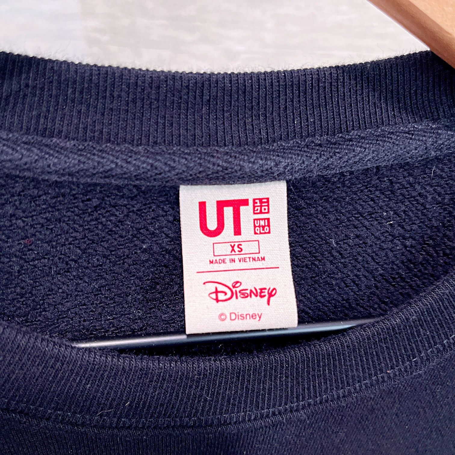 Uniqlo UNIQLO Mickey Mouse Painter Graphic Sweatshirt Black Disney Size XS / US 0-2 / IT 36-38 - 7 Thumbnail