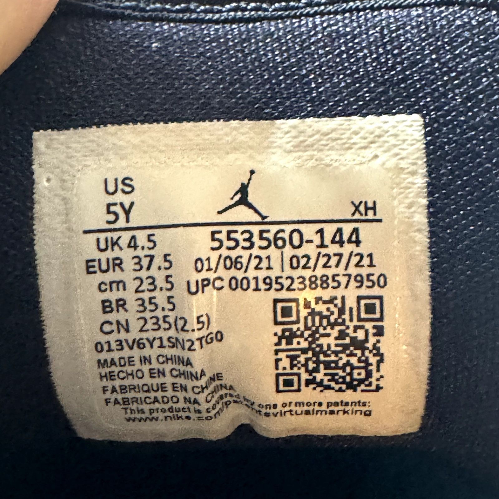 Jordan Brand × Nike Nike Air Jordan 1 Low GS UNC Men's Shoes - Size 5 Size US 5 / EU 37 - 8 Thumbnail