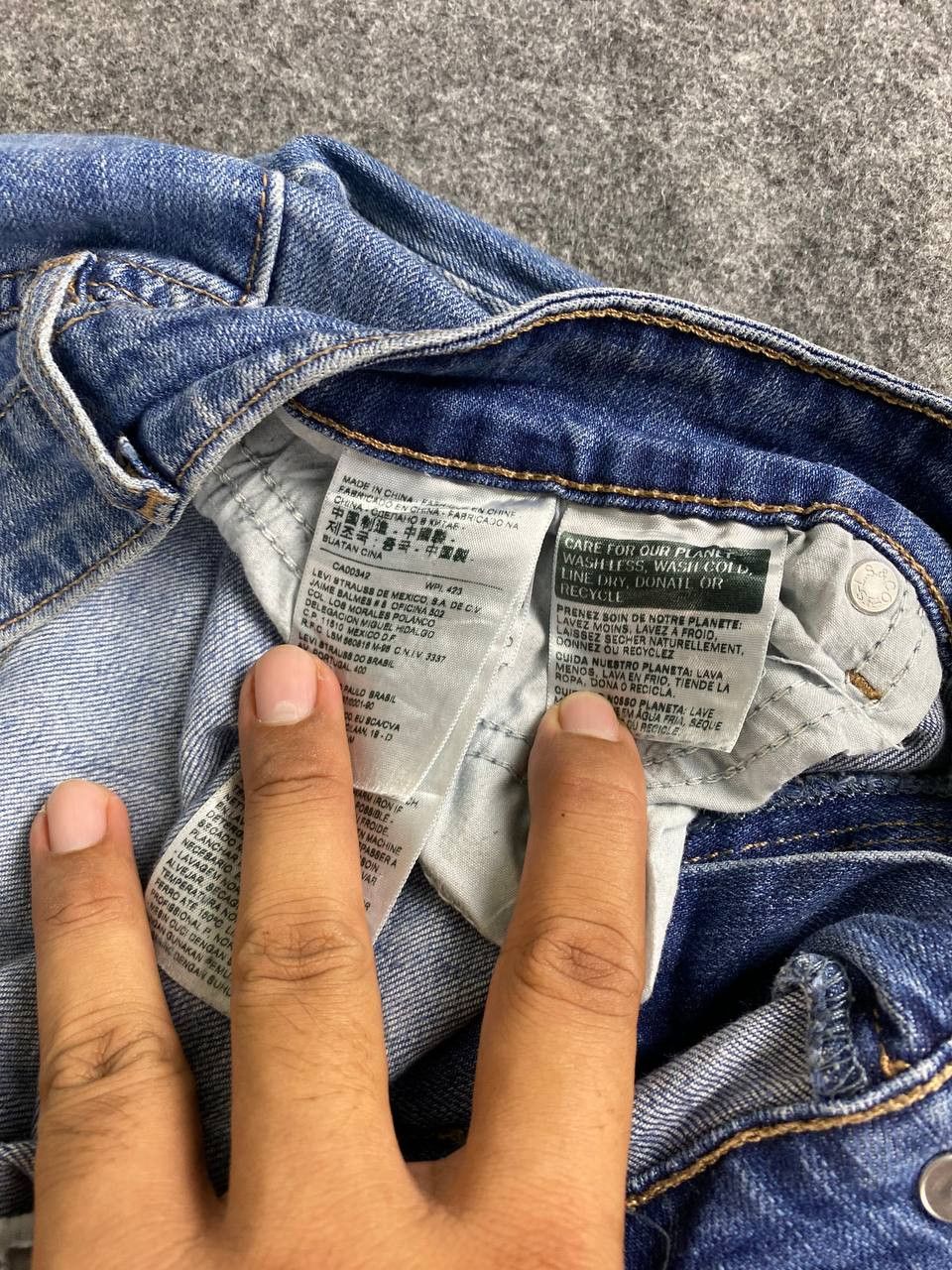 Levi's levis 711 skinny distressed denim nice design Size 35" - 13 Thumbnail