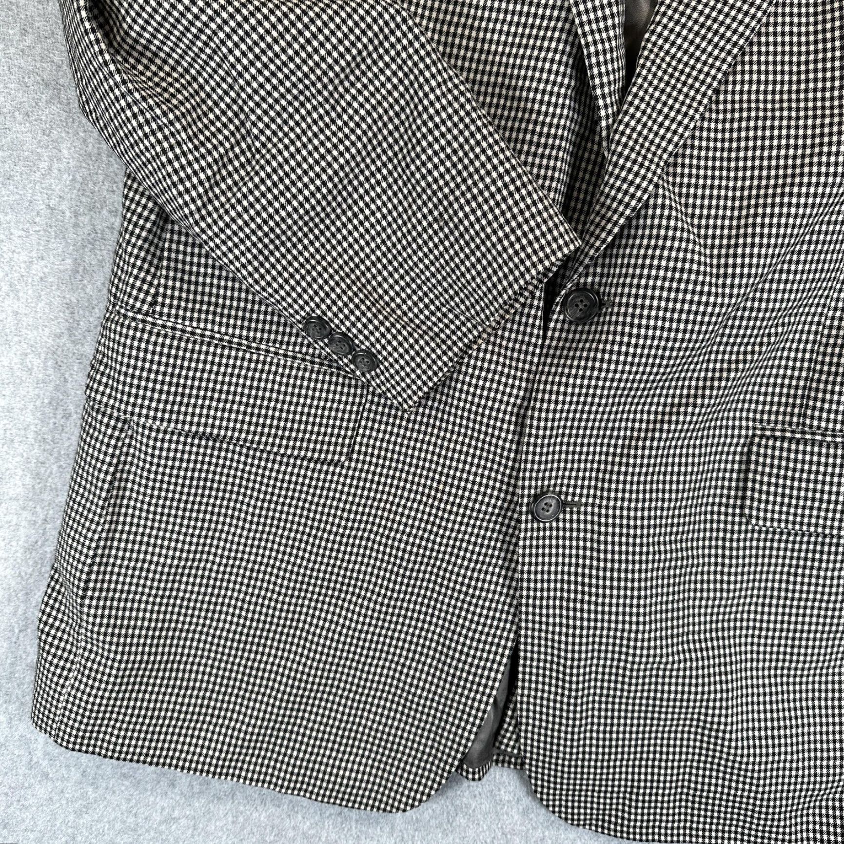 Brooks Brothers Brooks Brothers Blazer Sport Coat Mens 43 Gray Check Wool Tweed Made USA Size 46R - 3 Thumbnail
