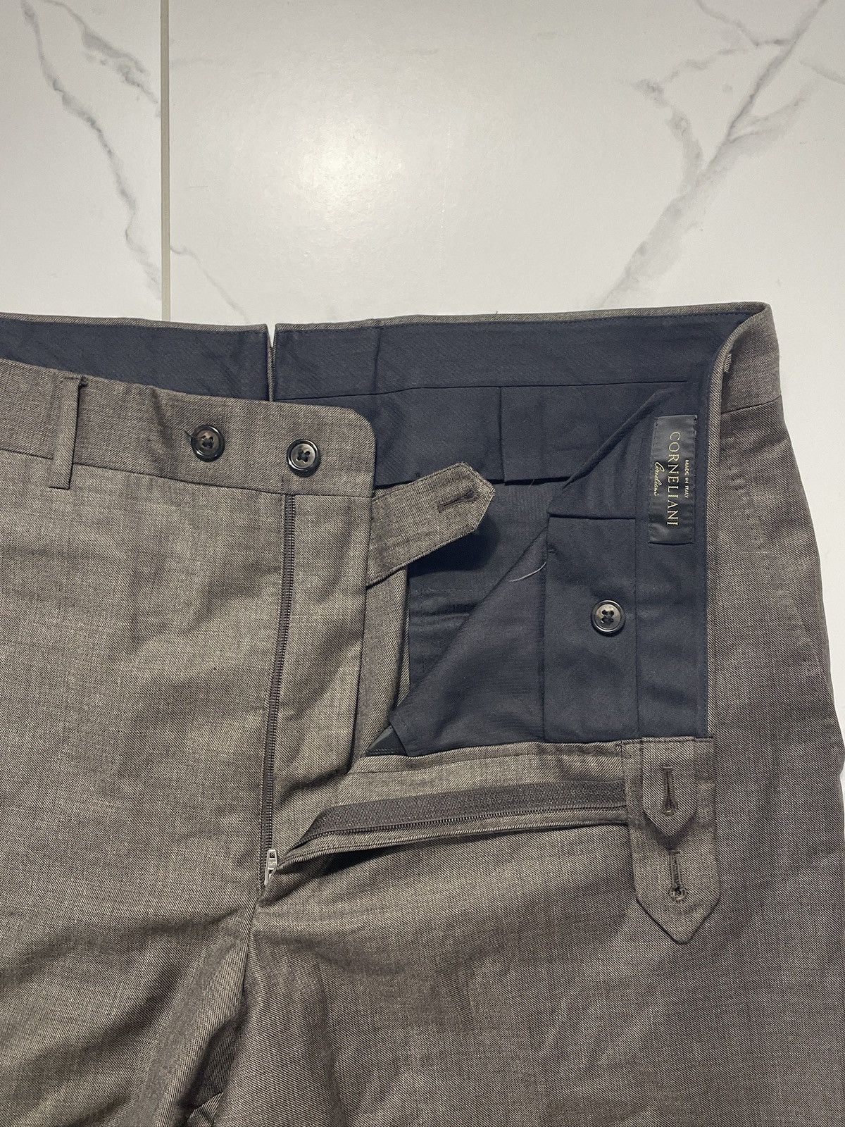 Corneliani Brown Suit Size L Super 110s Extrafine Merinos
