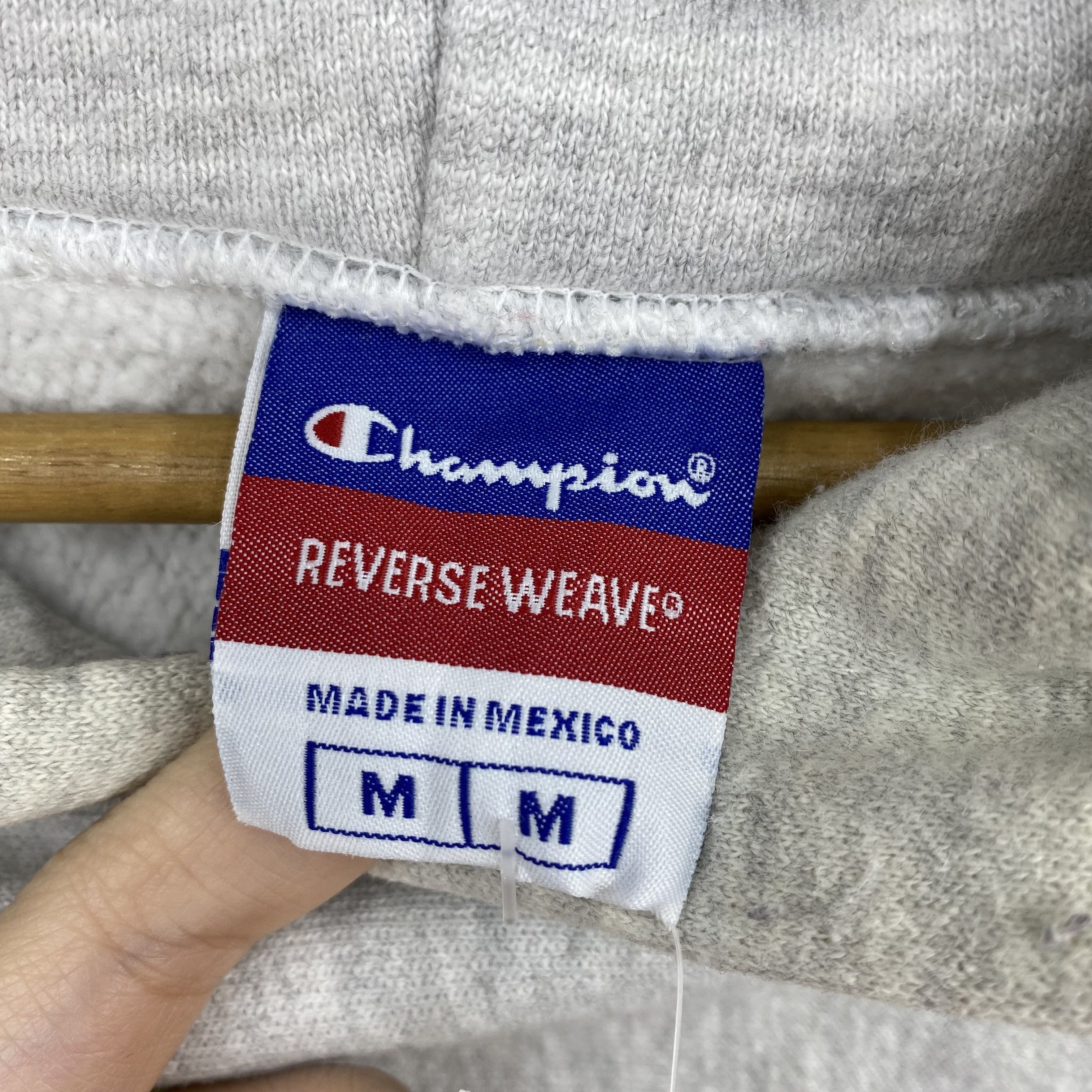 Champion Vintage Y2K Champion Reverse Weave Pullover Hoodie Sweater Size US L / EU 52-54 / 3 - 8 Thumbnail