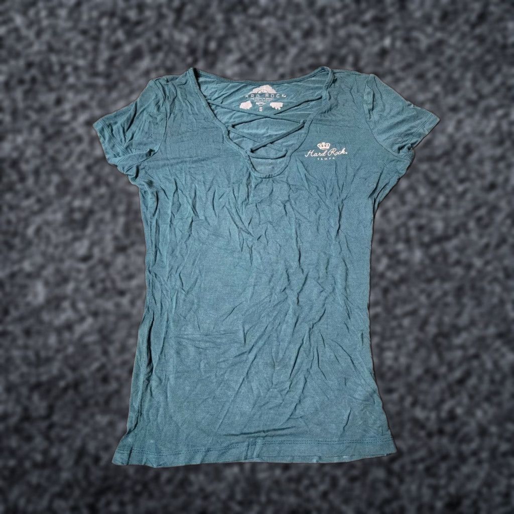Hard Rock Cafe VINTAGE Hard Rock Cafe Women’s T-Shirt Rock Tampa Rose Royalty Short Sleeve V-Neck Green S Size S / US 4 / IT 40 - 1 Thumbnail