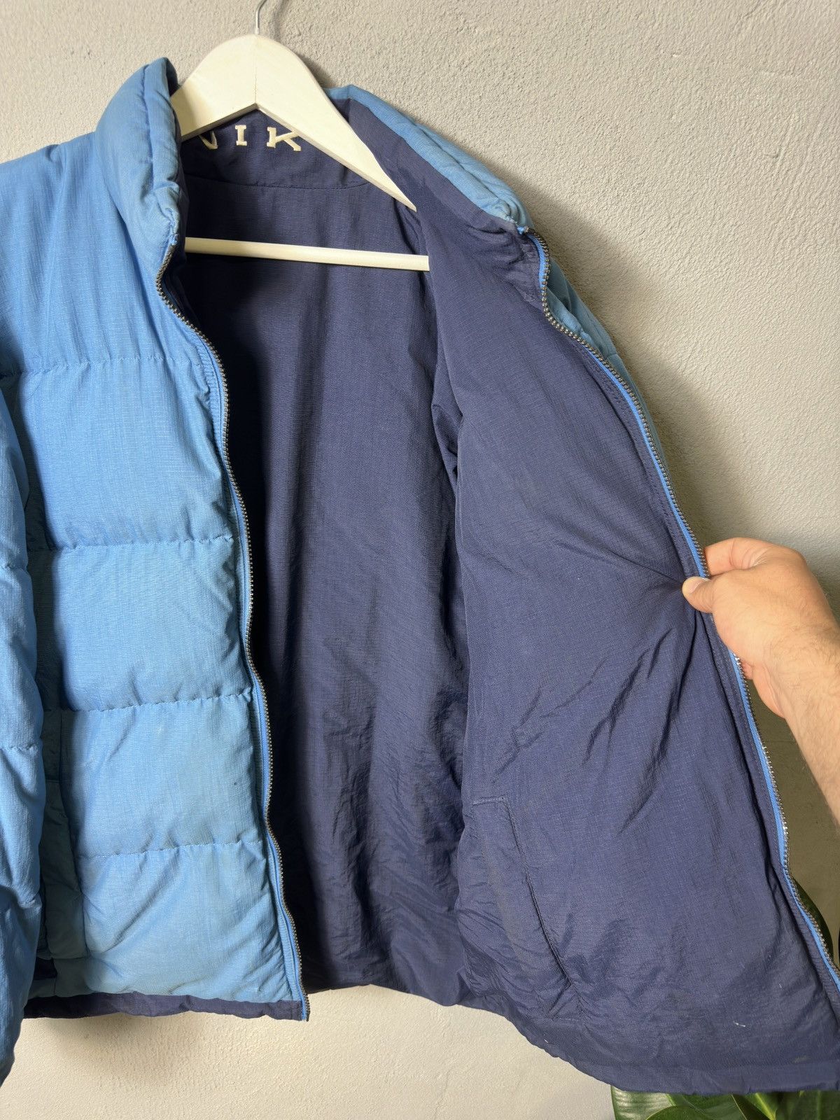 Nike × Vintage Vintage 90’s Faded Nike Down Puffer Jacket Big Logo Size US L / EU 52-54 / 3 - 9 Thumbnail