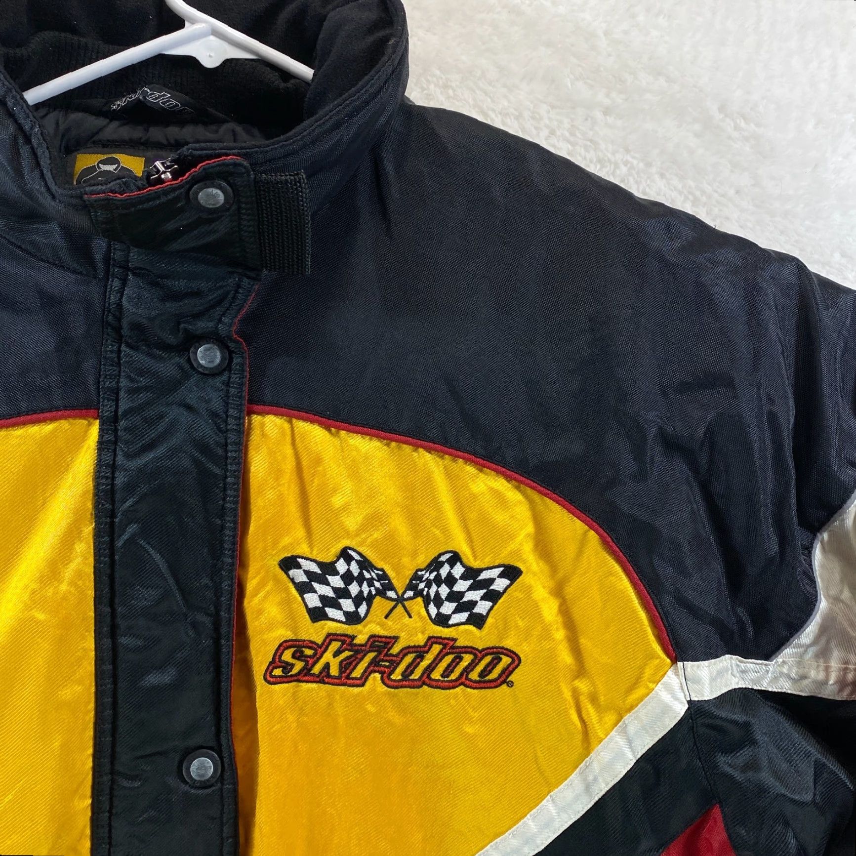Vintage VINTAGE Ski-Doo Racing Bomber Jacket Coat Shirt Men M Red Black Yellow White VTG 90s Snowmobile Pattern Racing Pockets Zippered Size US M / EU 48-50 / 2 - 5 Thumbnail
