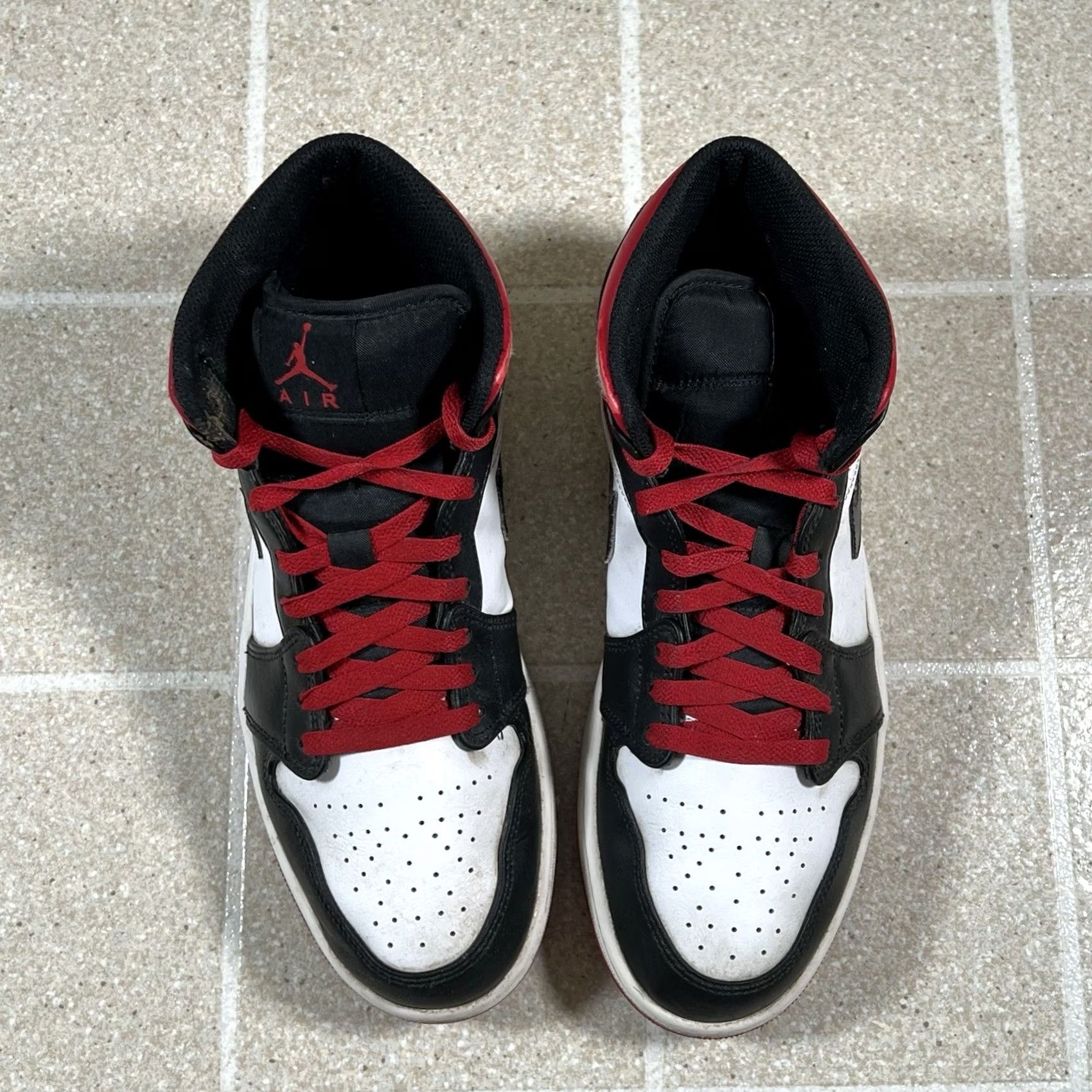 Jordan Brand Jordan Air Jordan 1 Mid DQ8426-106 Gym Red Black White Leather Mens 10.5 Size US 11 / EU 44 - 3 Thumbnail