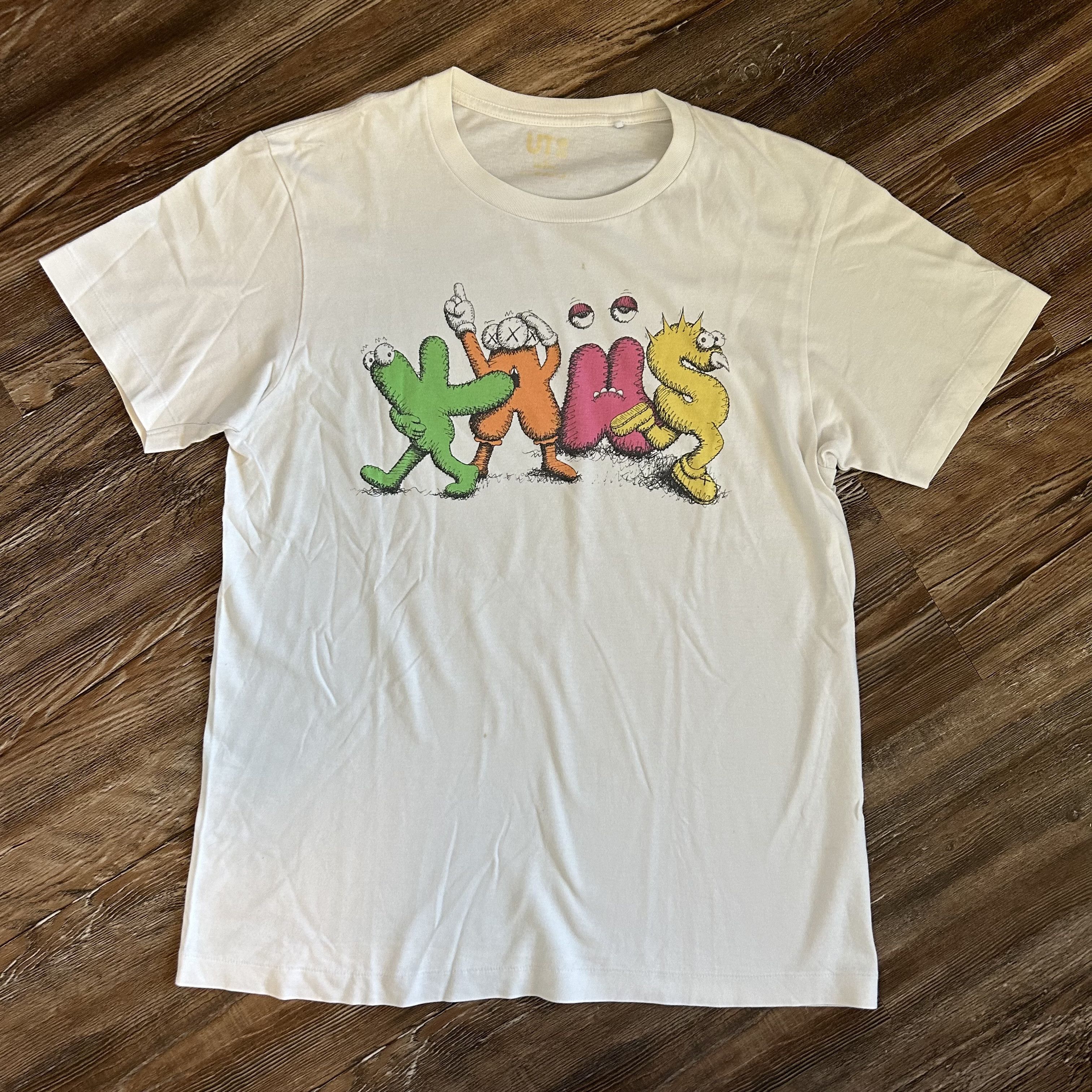 Kaws × Uniqlo Kaws Classic Logo Tee Size US M / EU 48-50 / 2 - 3 Thumbnail