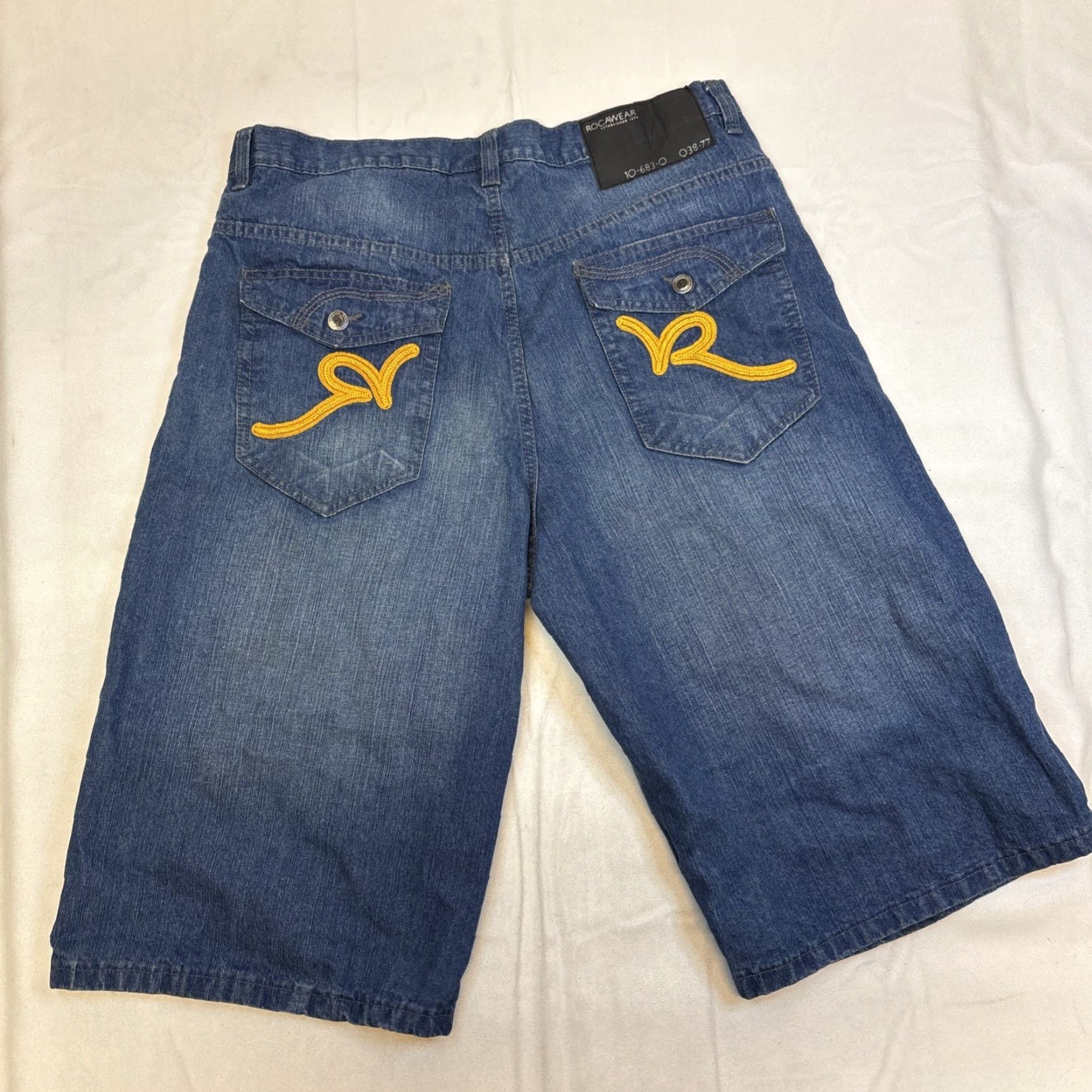 Rocawear Rocawear Jean Shorts Men’s Y2K Baggy Loose 36 Blue Denim Jorts Mens 36 Blue Denim Size US 36 / EU 52 - 3 Thumbnail