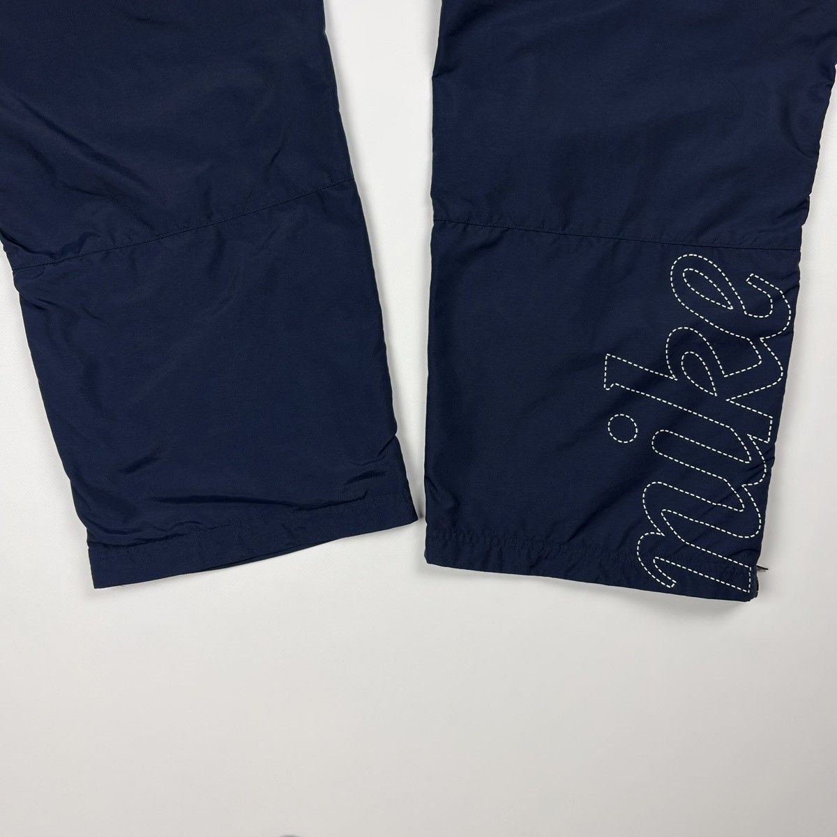 Nike Nike Vintage Nylon Sweatpants Drill Y2K Size US 33 - 9 Thumbnail