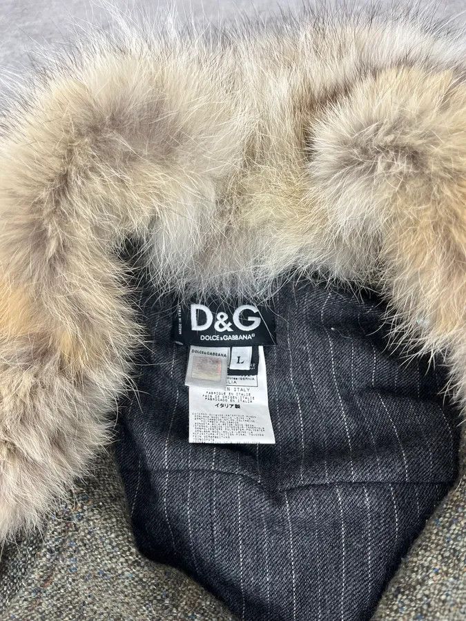 Dolce & Gabbana 2000s Dolce & Gabbana Fur Collar Grey Wool Imperial Jacket Size US M / EU 48-50 / 2 - 10 Thumbnail