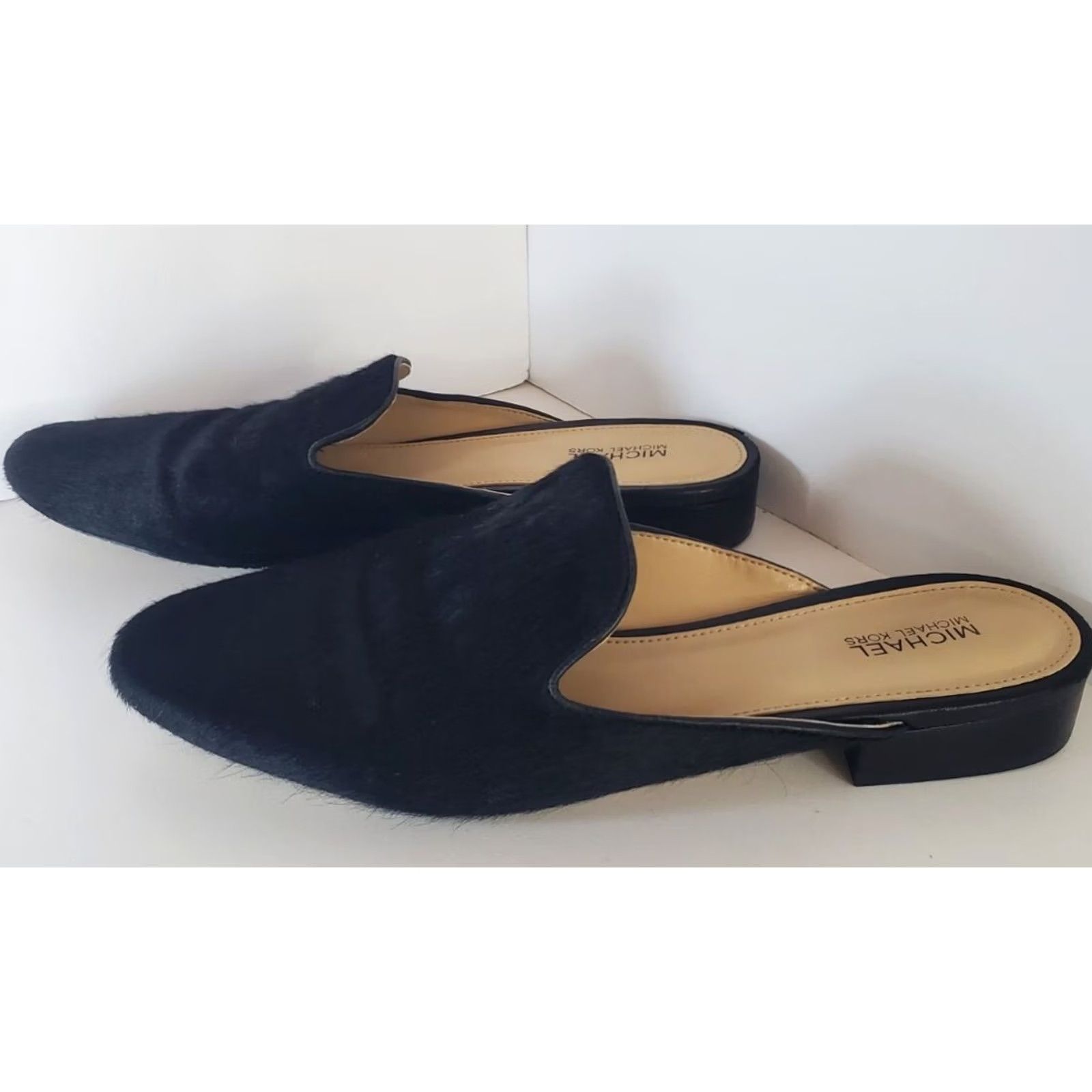 Michael Kors VINTAGE Michael Kors Natasha Black Calf-Hair Low Heel Flats Slides Mules Sz 7M Size US 7 / IT 37 - 7 Thumbnail