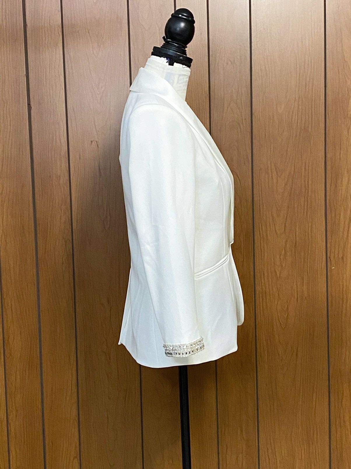 Generation Love Generation Love Argo Crystal Trimmed Crepe Blazer size XS Size XS / US 0-2 / IT 36-38 - 13 Thumbnail