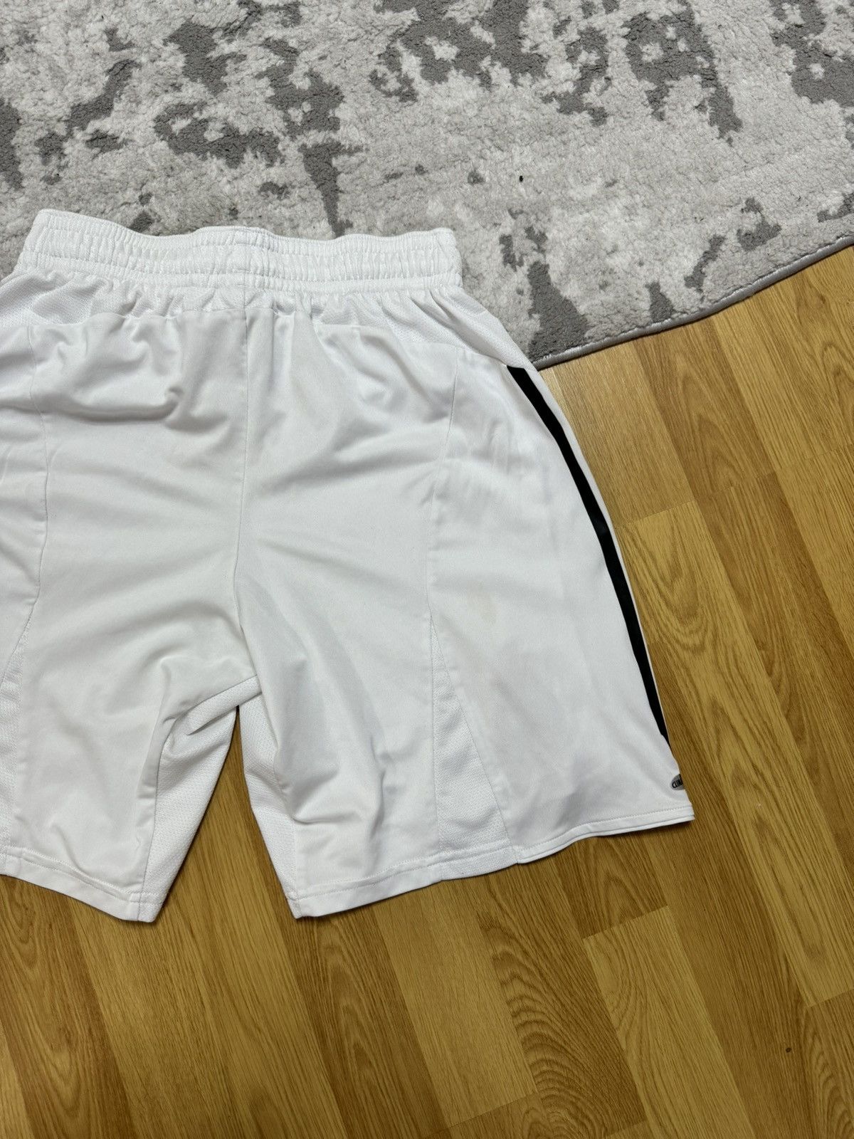 Adidas × Vintage White Adidas Men's Real Madrid Football Soccer Shorts Size US 34 / EU 50 - 11 Thumbnail