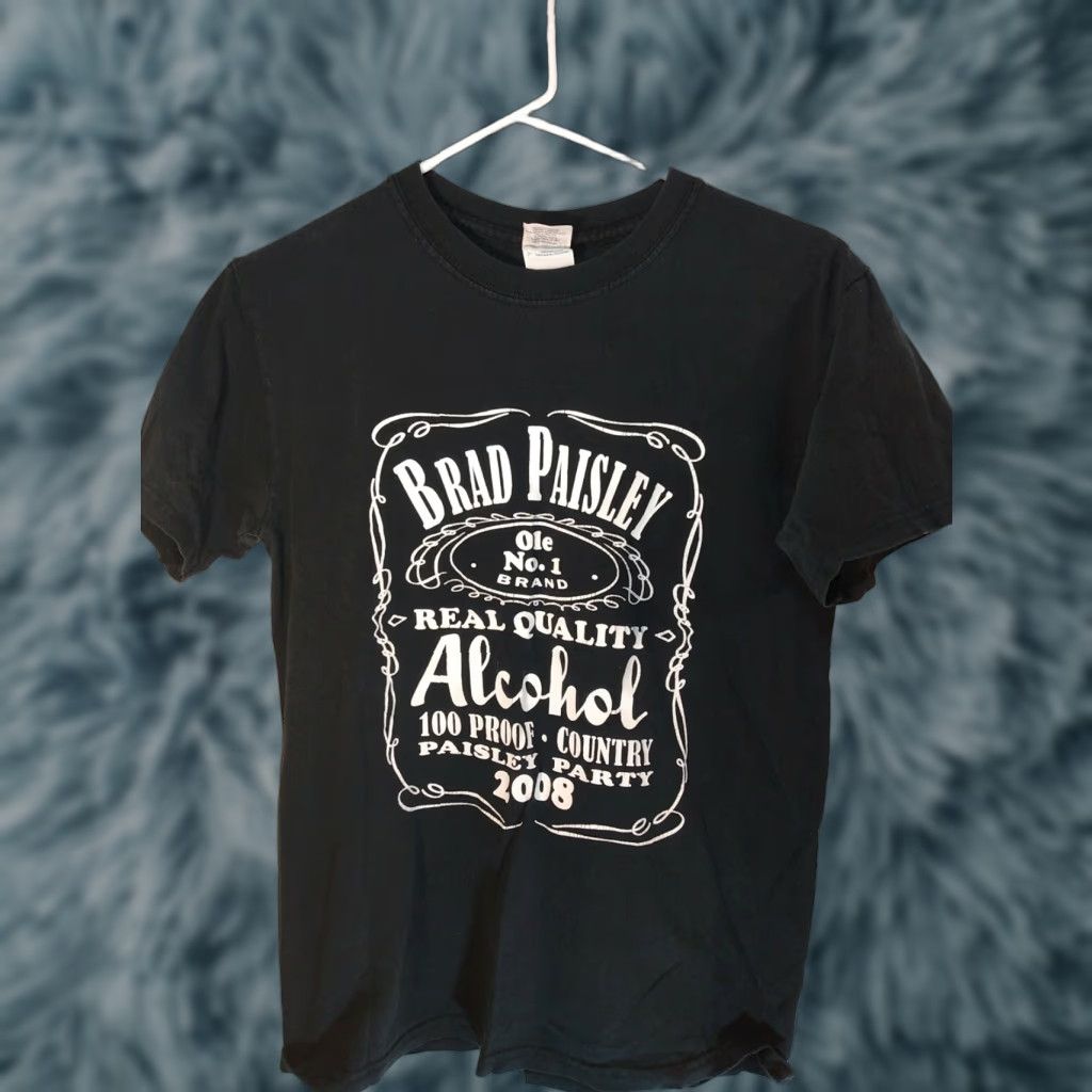 Gildan Brad Paisley T-Shirt Black Gildan Cotton Short Sleeve Crew Neck Regular Mens Small SS All Seasons Music Paisley Double-Sided Vintage? No. Size US S / EU 44-46 / 1 - 1 Thumbnail