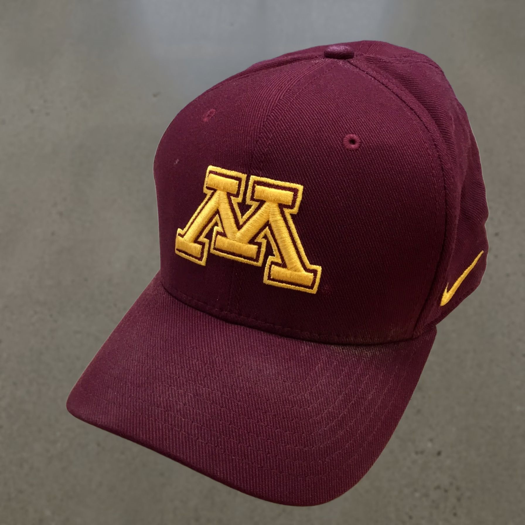 Nike Nike Minnesota Gophers Baseball Cap Mens Red OS Embroidered Logo Curved Brim Size ONE SIZE - 1 Thumbnail