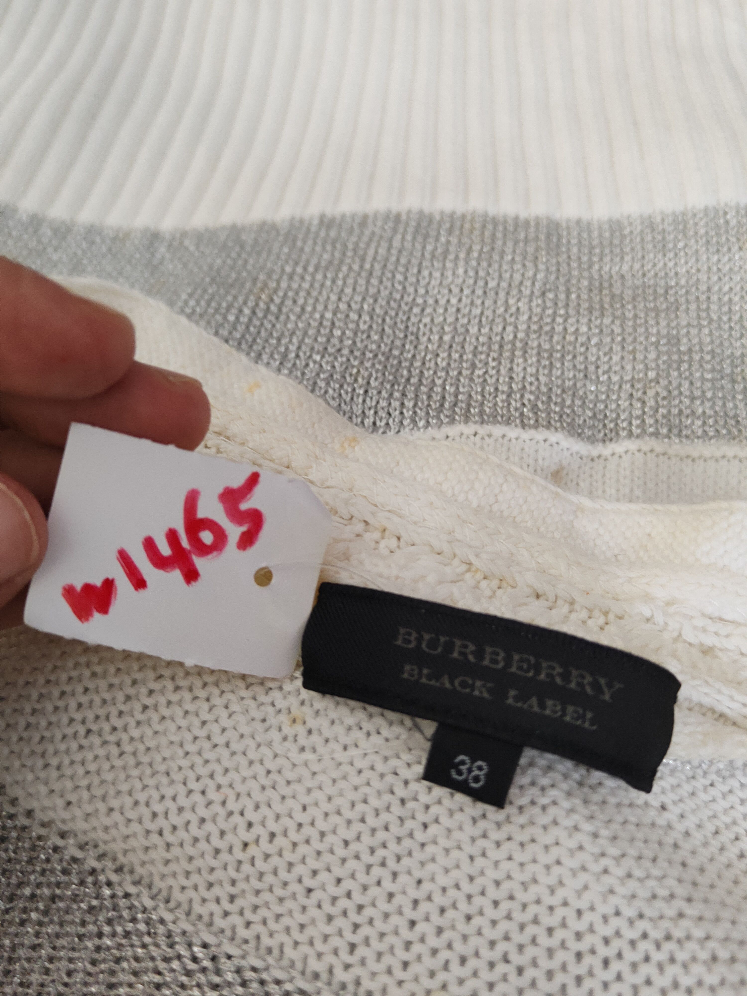 Burberry × Homespun Knitwear × Japanese Brand Burberry White Knitwear Sweatshirts #W1465 Size XS / US 0-2 / IT 36-38 - 12 Thumbnail