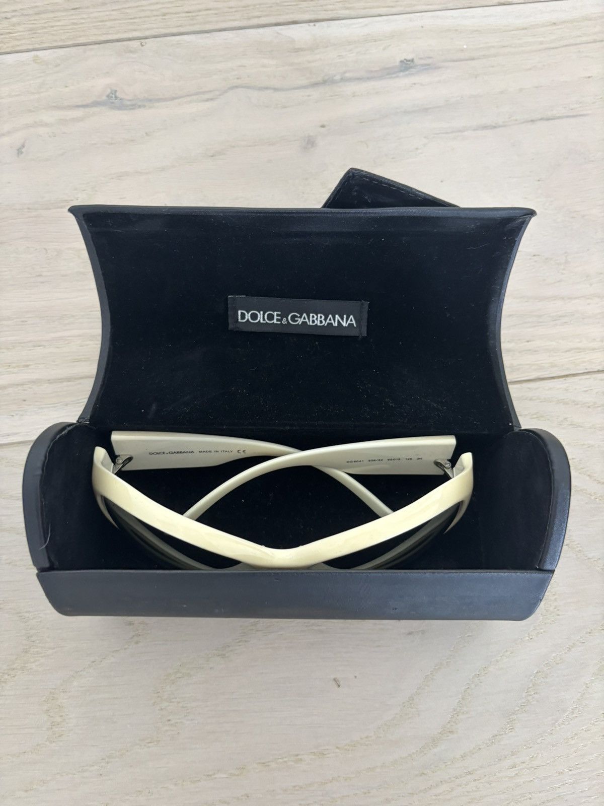 Dolce & Gabbana Dolce & Gabbana White Frame Sunglasses Size ONE SIZE - 5 Thumbnail