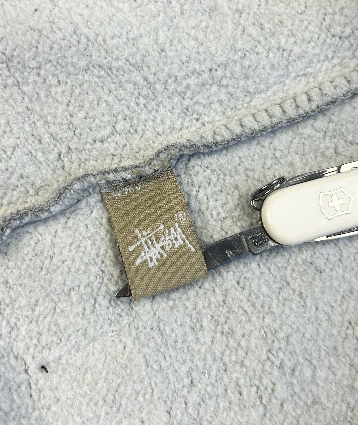 Holden Outerwear × Stussy × Vintage rare Vintage Stussy x Holden Skull Sweatshirt 90's Y2k Size US M / EU 48-50 / 2 - 12 Thumbnail