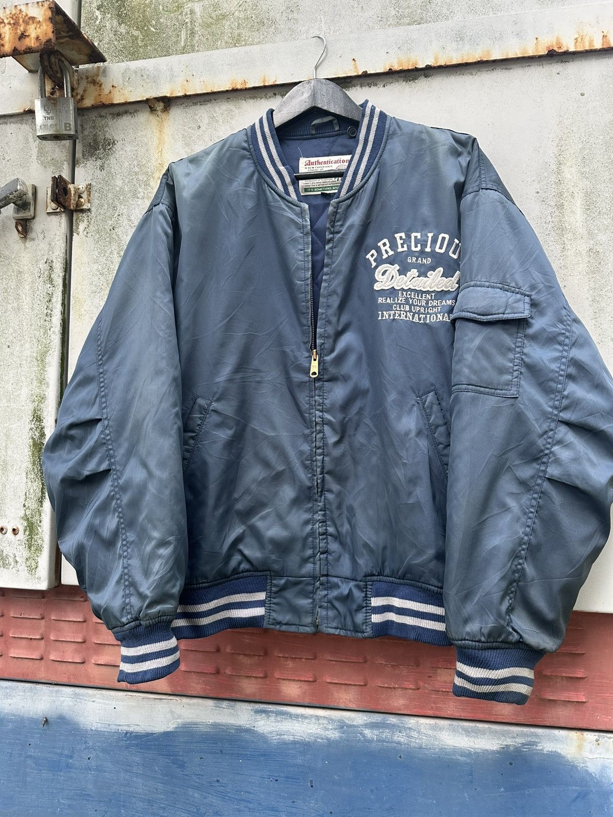 Vintage 👹Vintage Faded Upright Embroidery Logo Bomber Jacket Size US L / EU 52-54 / 3 - 5 Thumbnail