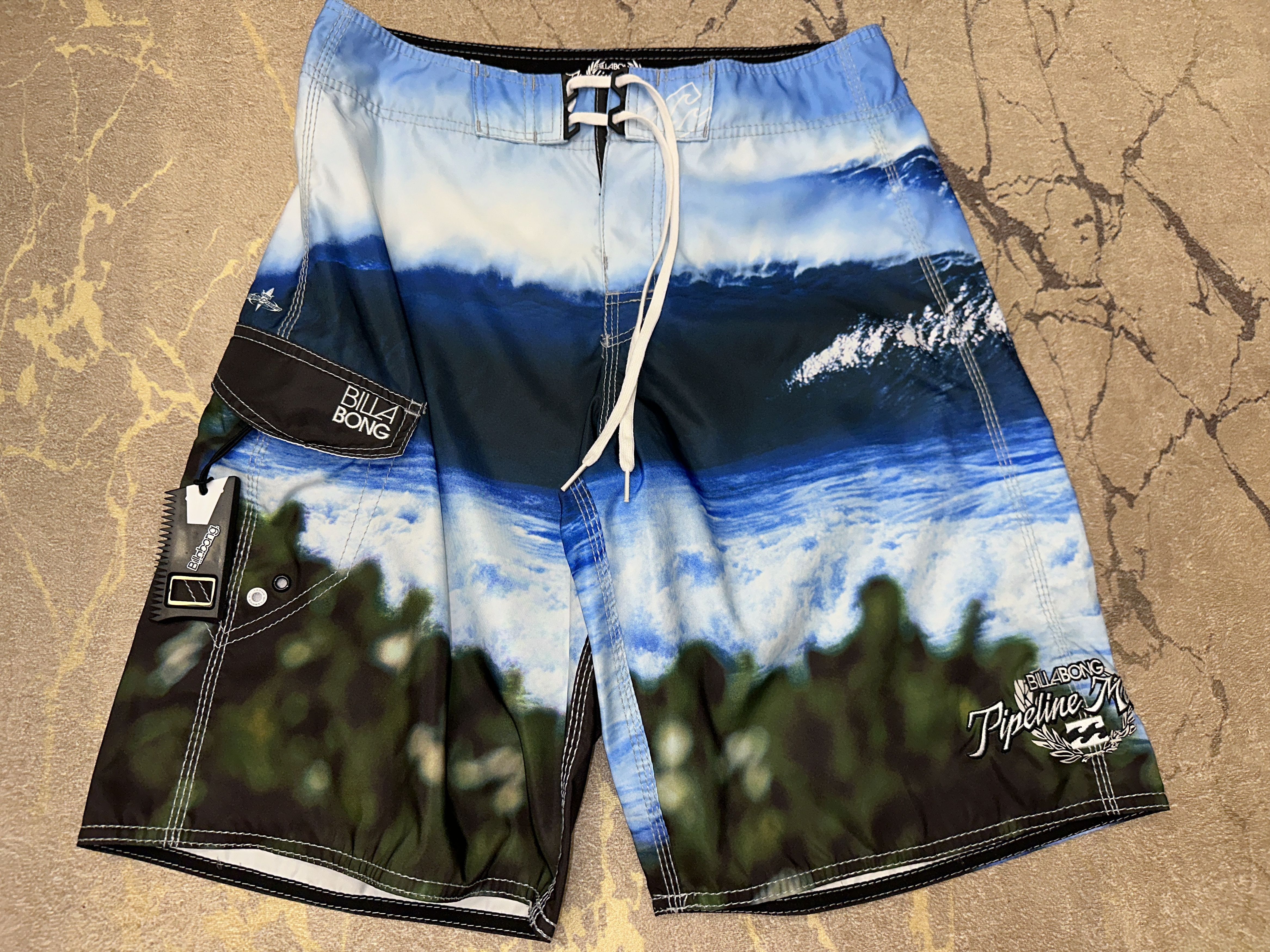 Billabong Pipeline Masters Hawaii Shorts Trunks Size 32