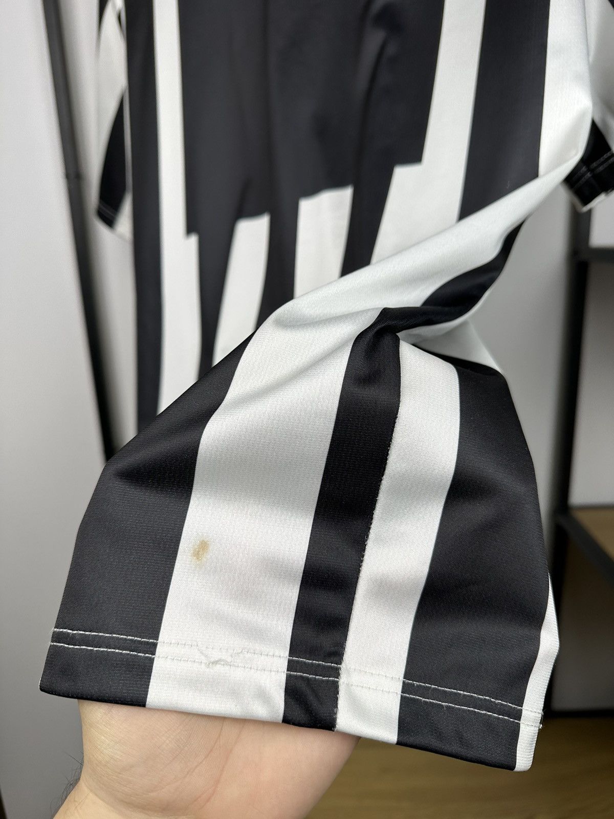 Vintage Rare 80s Udinese ABM Soccer Jersey 1988-90 Maglia Vintage L Size US L / EU 52-54 / 3 - 15 Thumbnail